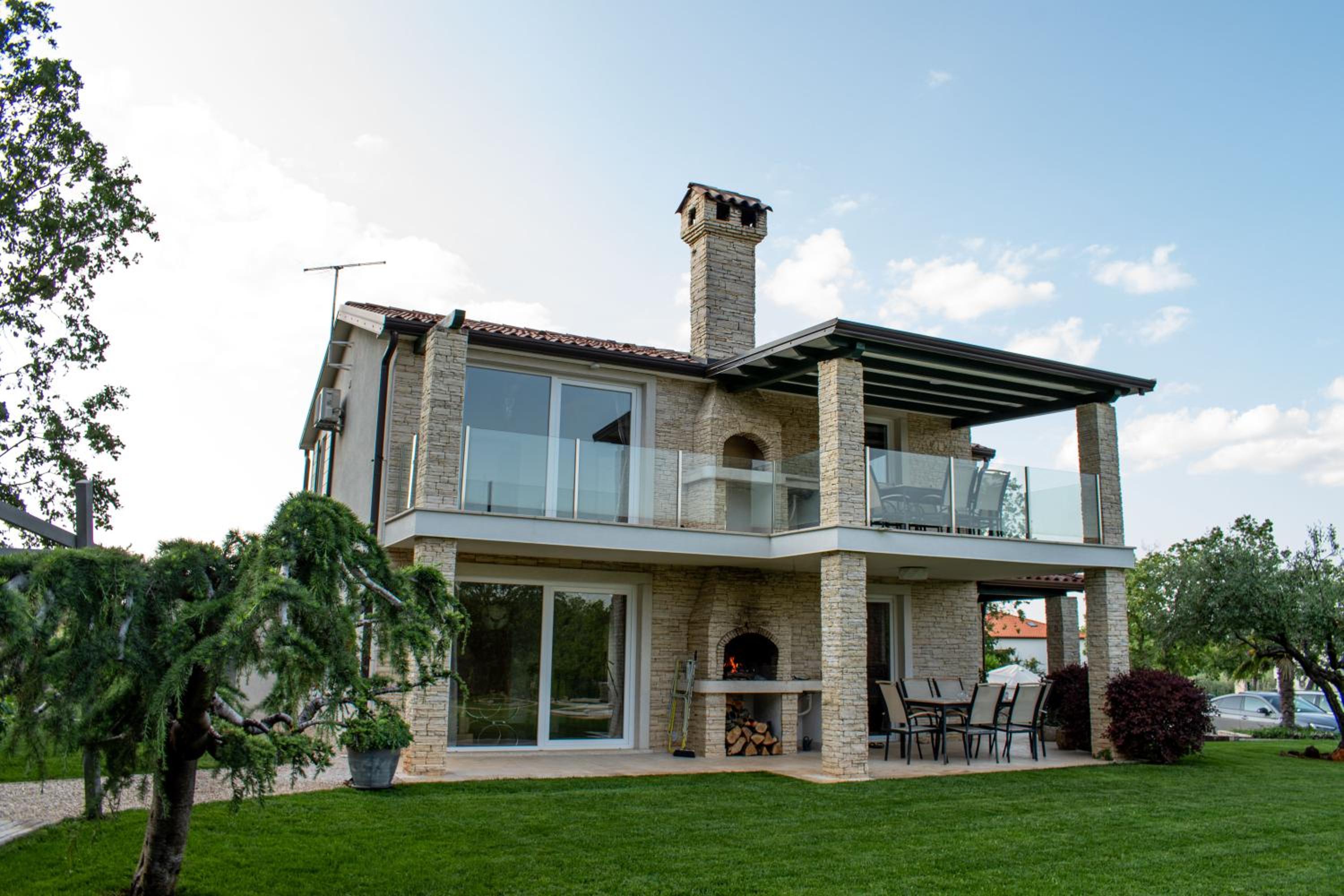 Hotel Apartments Villa Sotlar with pool - Image 1