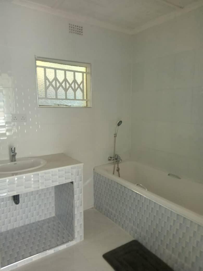 KMK APARTMENTS