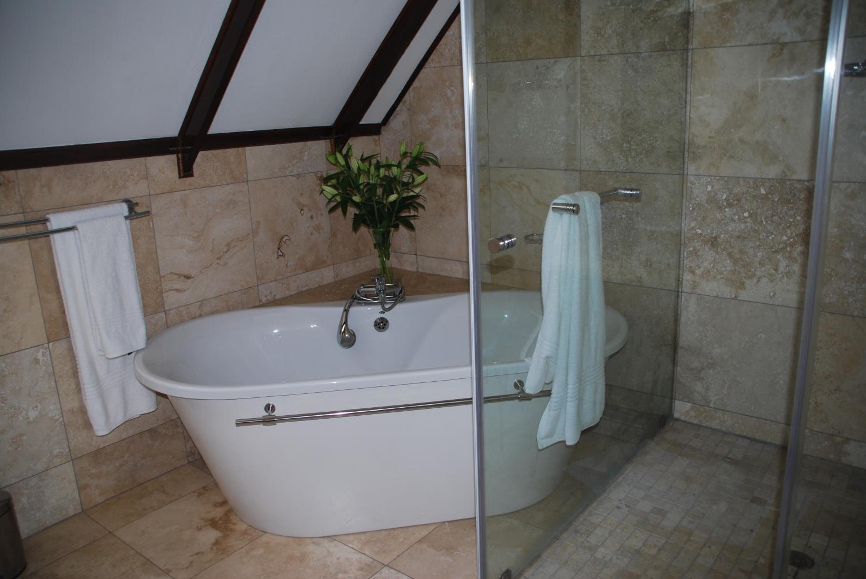 HOSPITALity Lodges