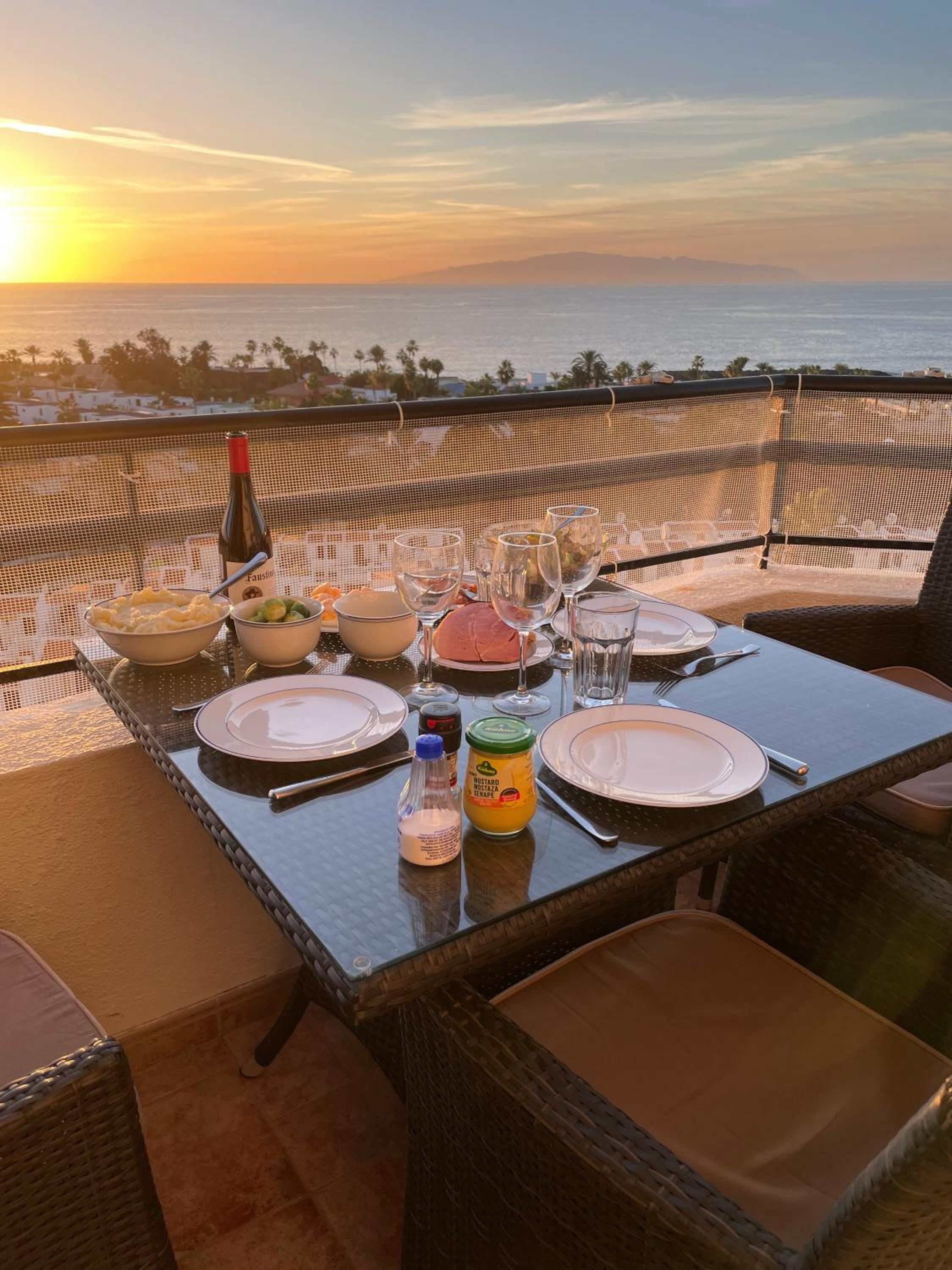 Cozy ocean and La Gomera view appartment