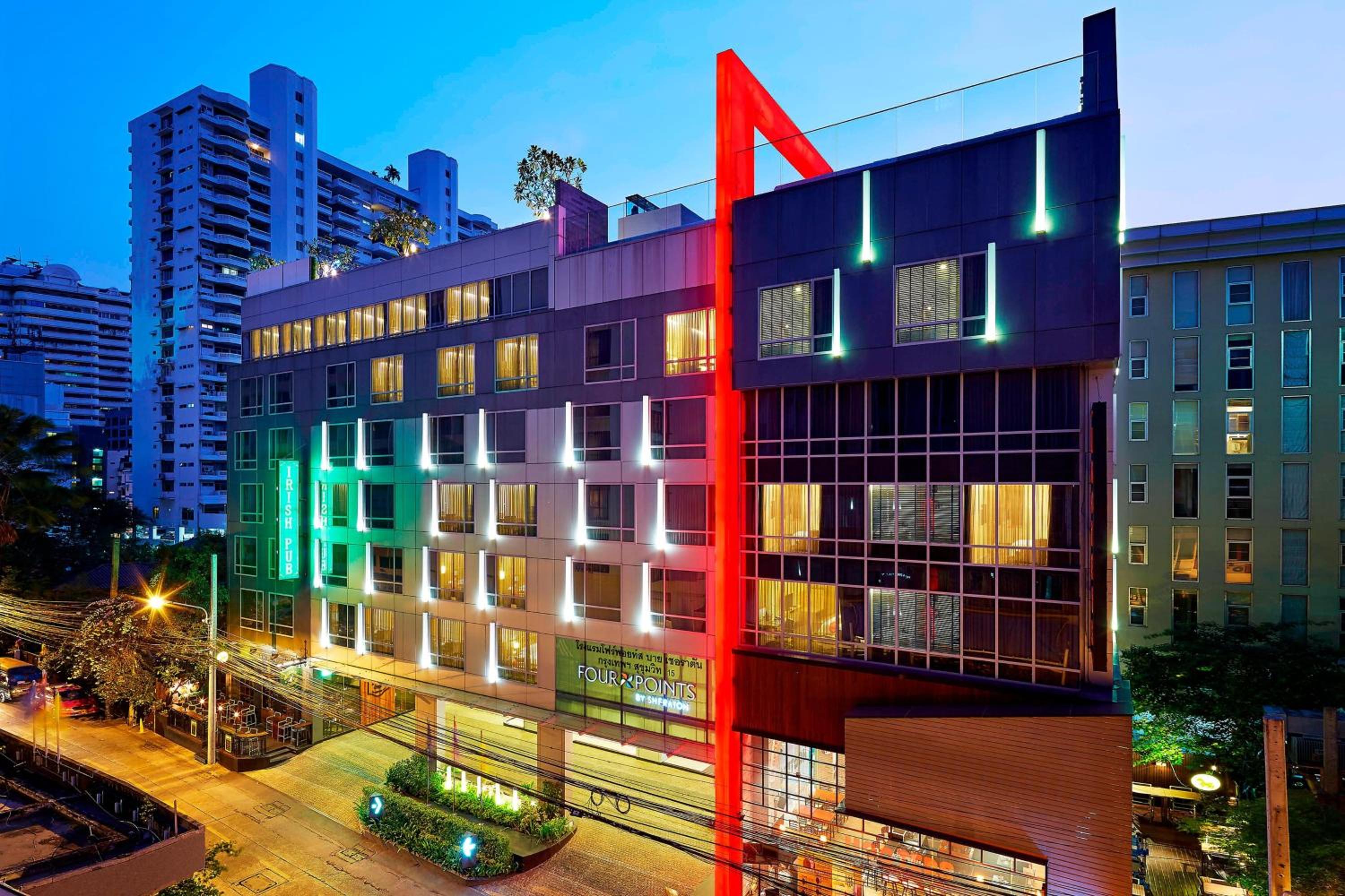Hotel Four Points by Sheraton Bangkok, Sukhumvit 15 - Image 1