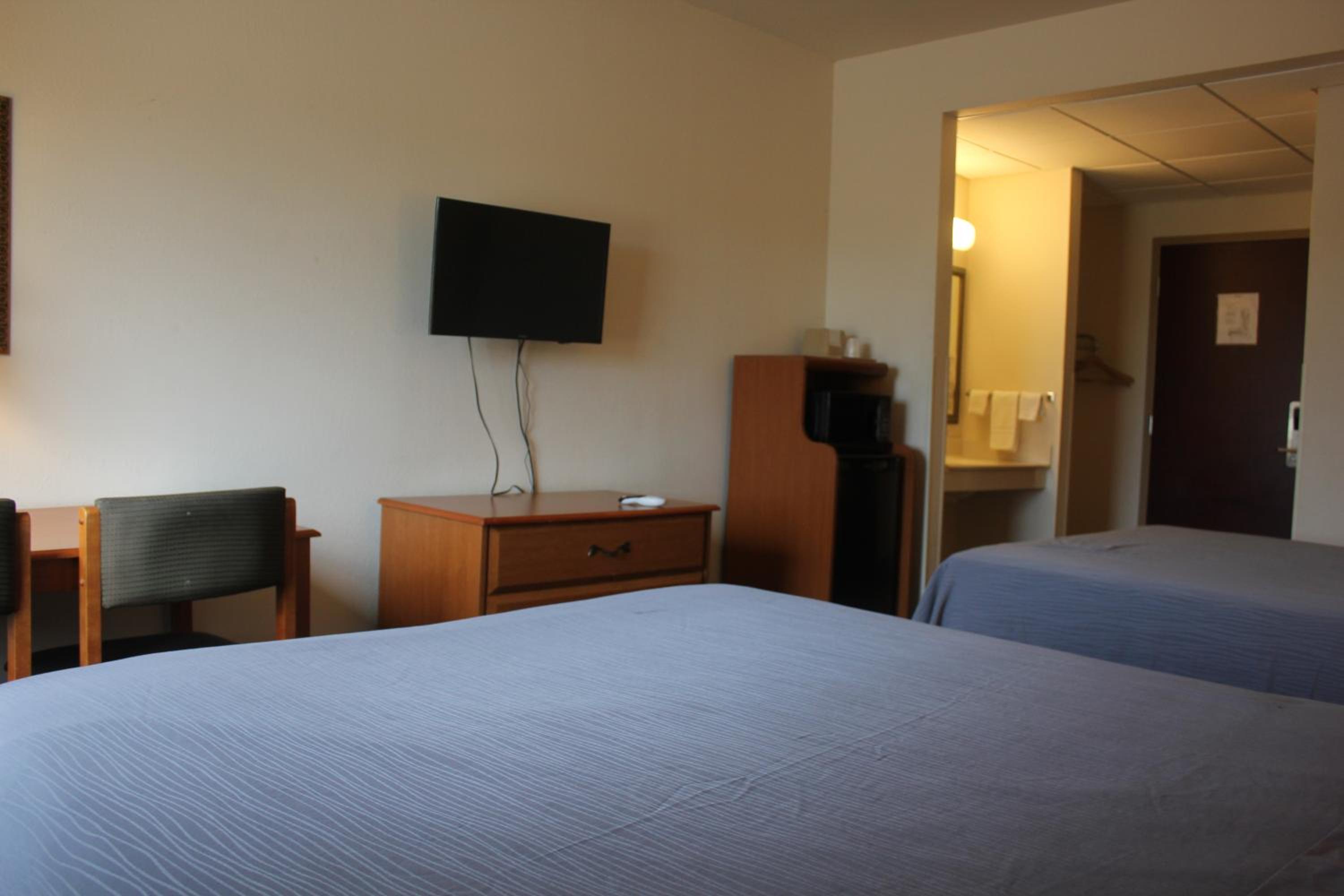 Heritage Inn and Suites