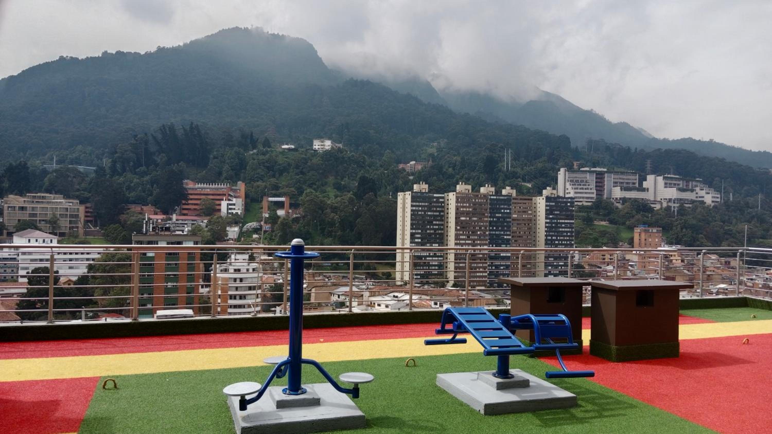 Loft en centro Bogotá, vista a Monserrate, Estudio y wifi
