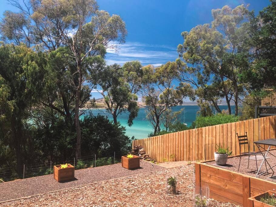 Modern Waterfront House at Susans Bay, Primrose