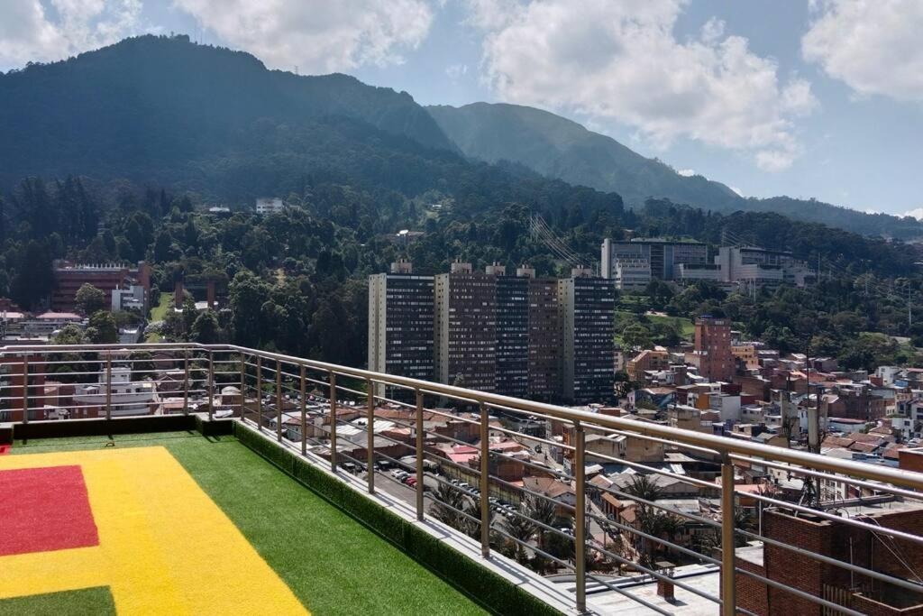 Loft en centro Bogotá, vista a Monserrate, Estudio y wifi