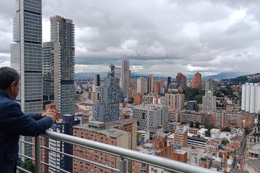 Loft en centro Bogotá, vista a Monserrate, Estudio y wifi