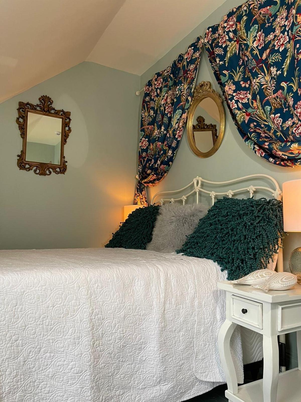 Narragansett House