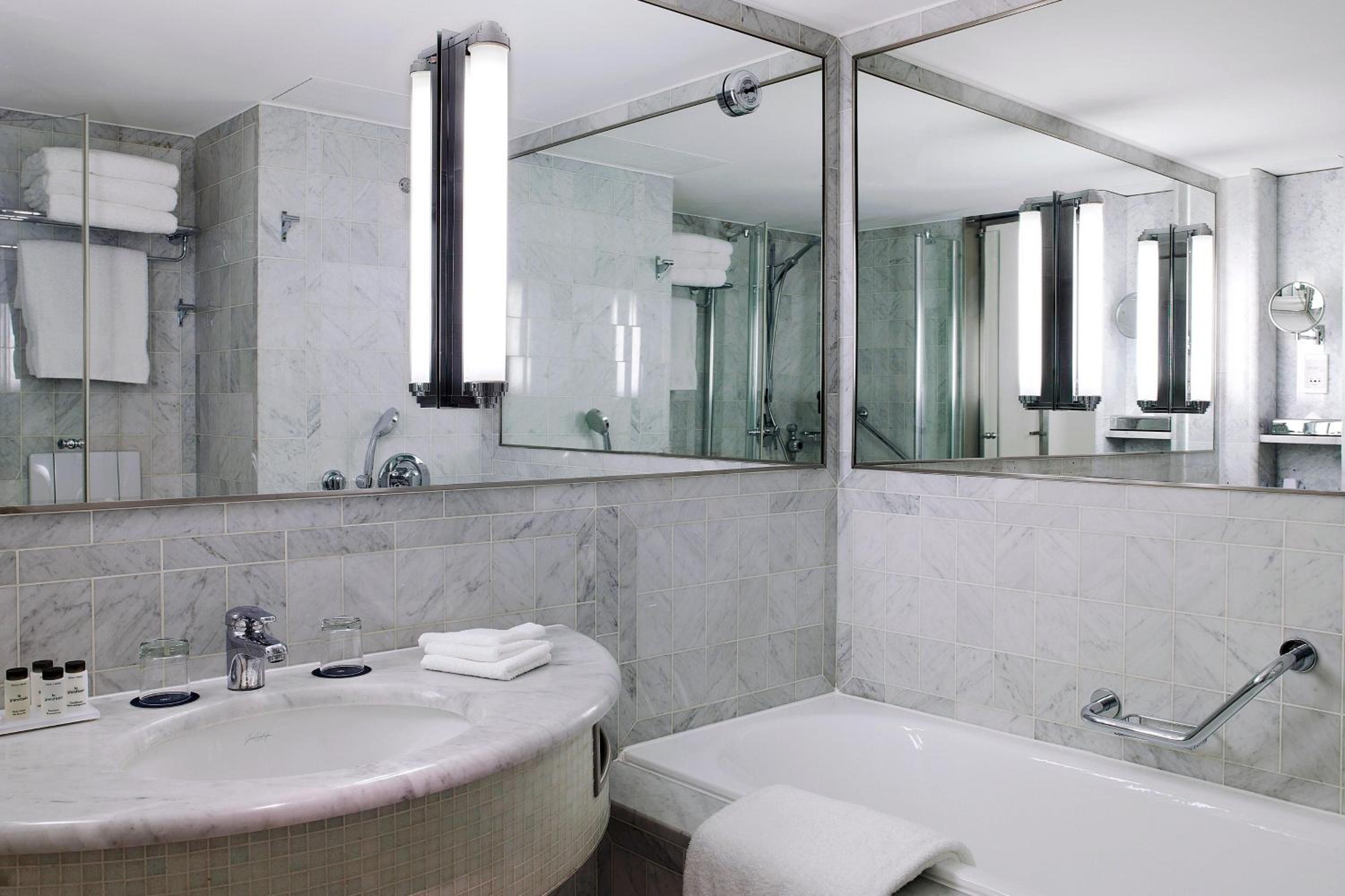 Roissy-en-France Vacations - Sheraton Paris Charles de Gaulle Airport Hotel - Property Image 33