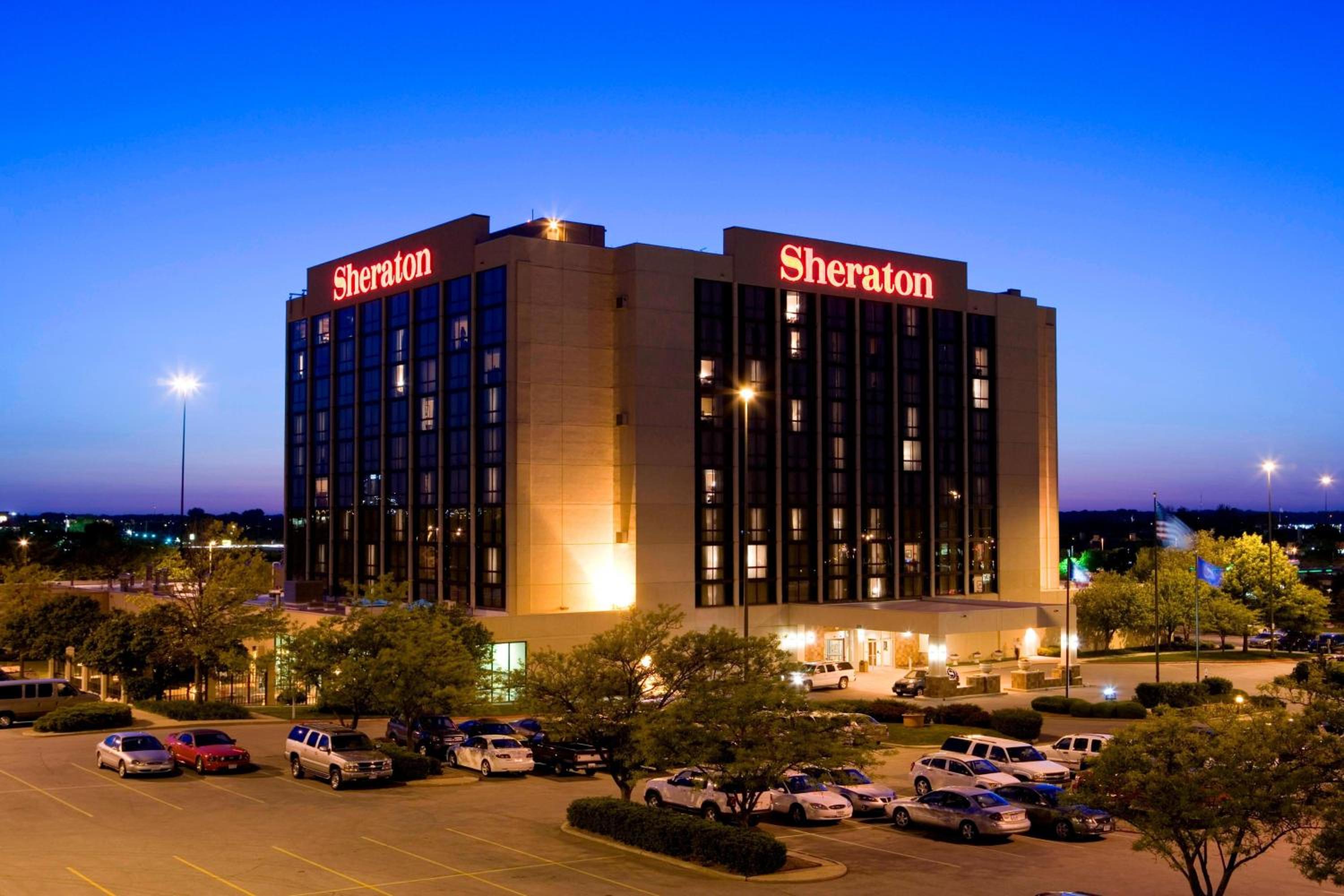 Hotel Sheraton West Des Moines - Image 1