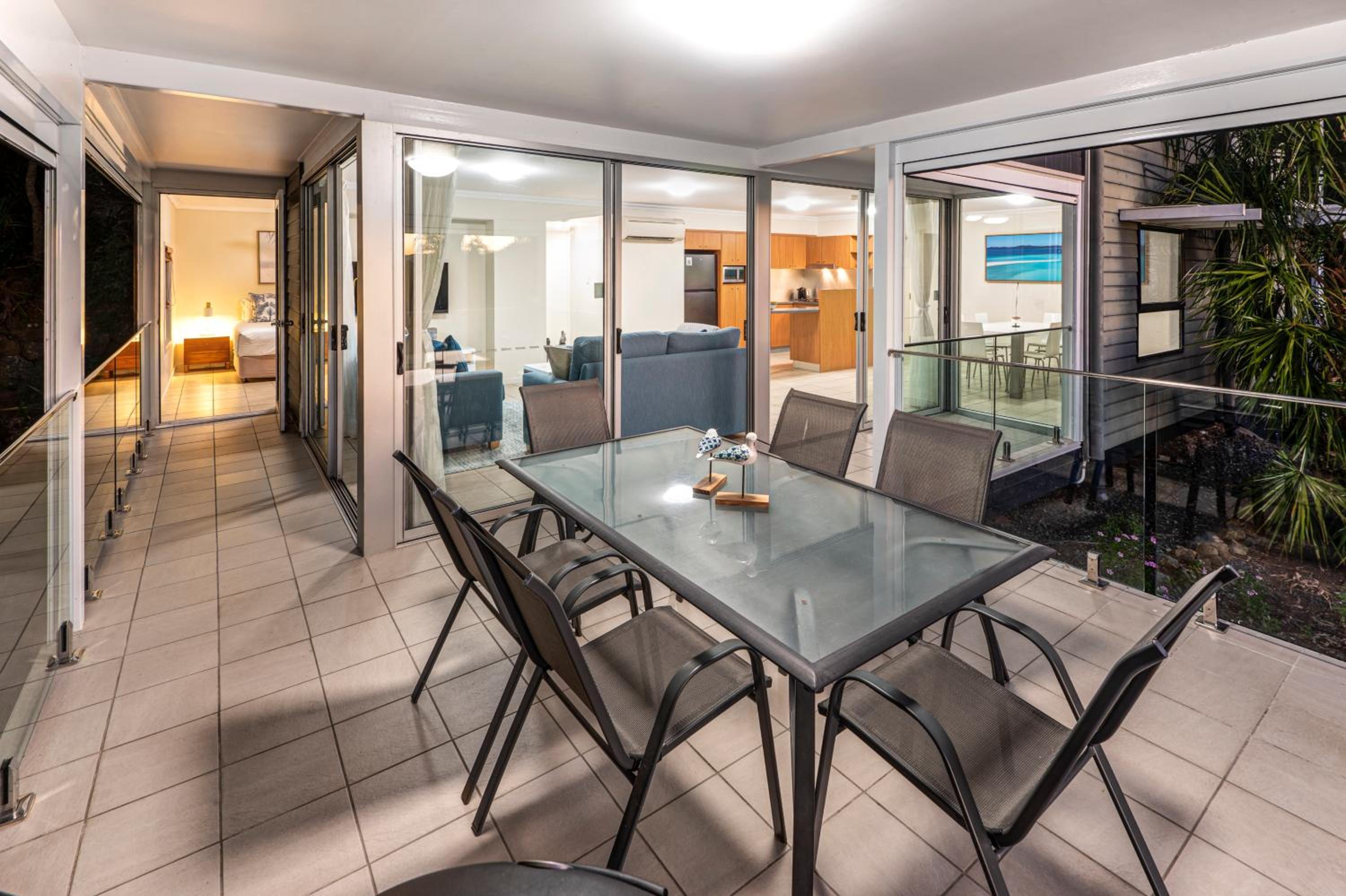 Oasis Apartments on Hamilton Island by HIHA