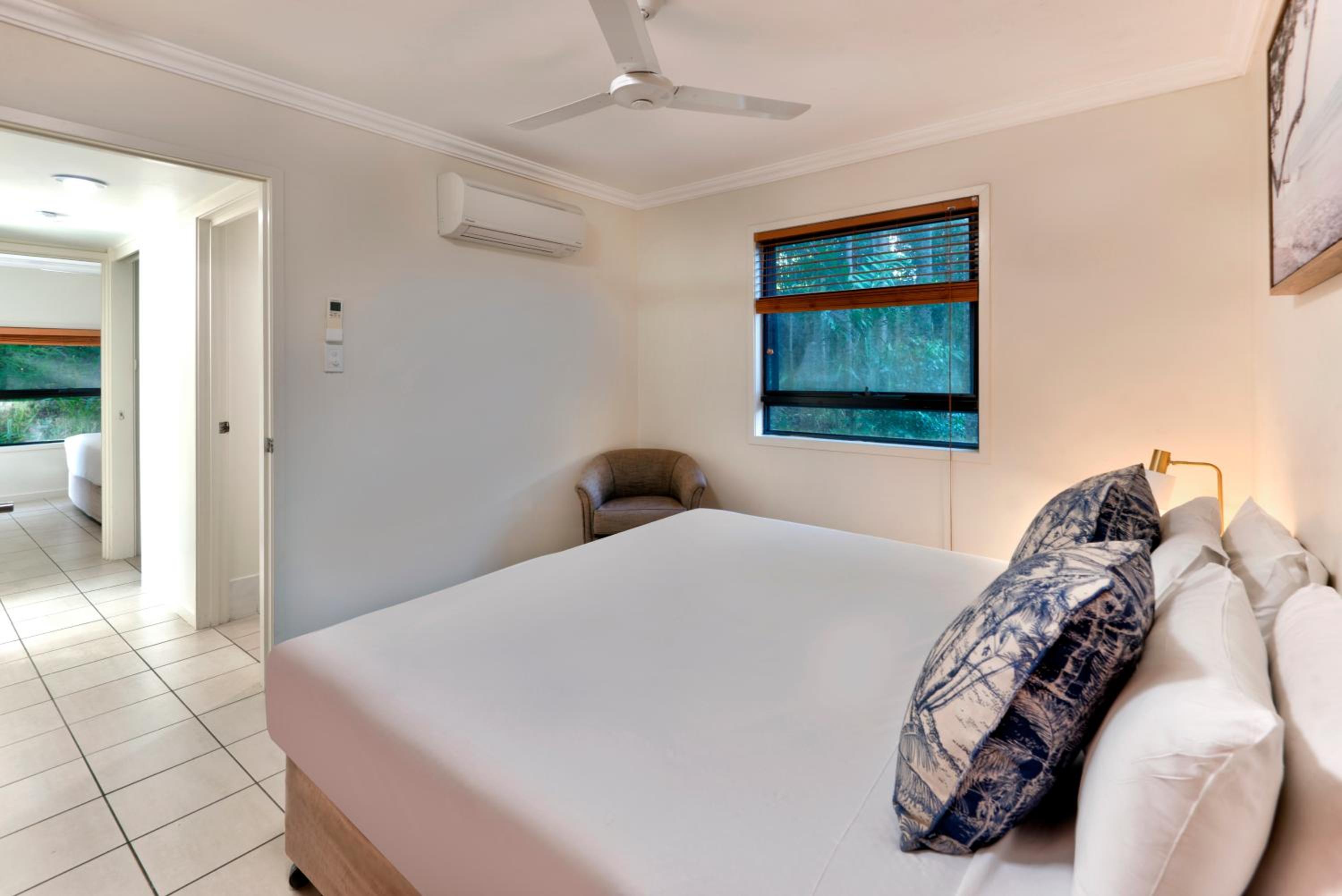 Oasis Apartments on Hamilton Island by HIHA