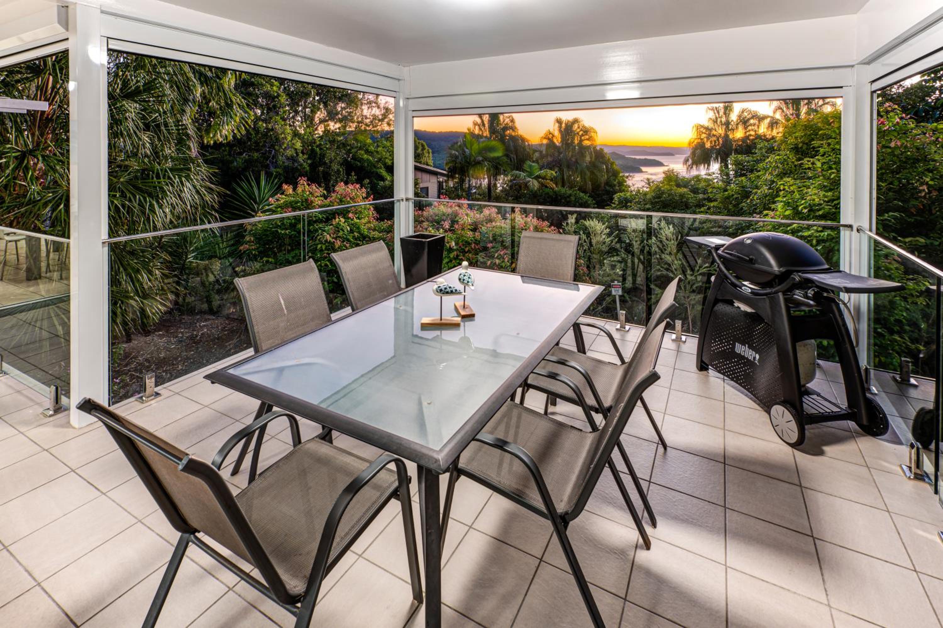 Oasis Apartments on Hamilton Island by HIHA