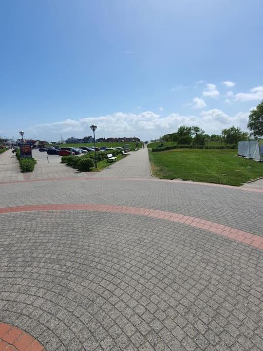 Nah am Strand in Bensersiel, Wooge 45
