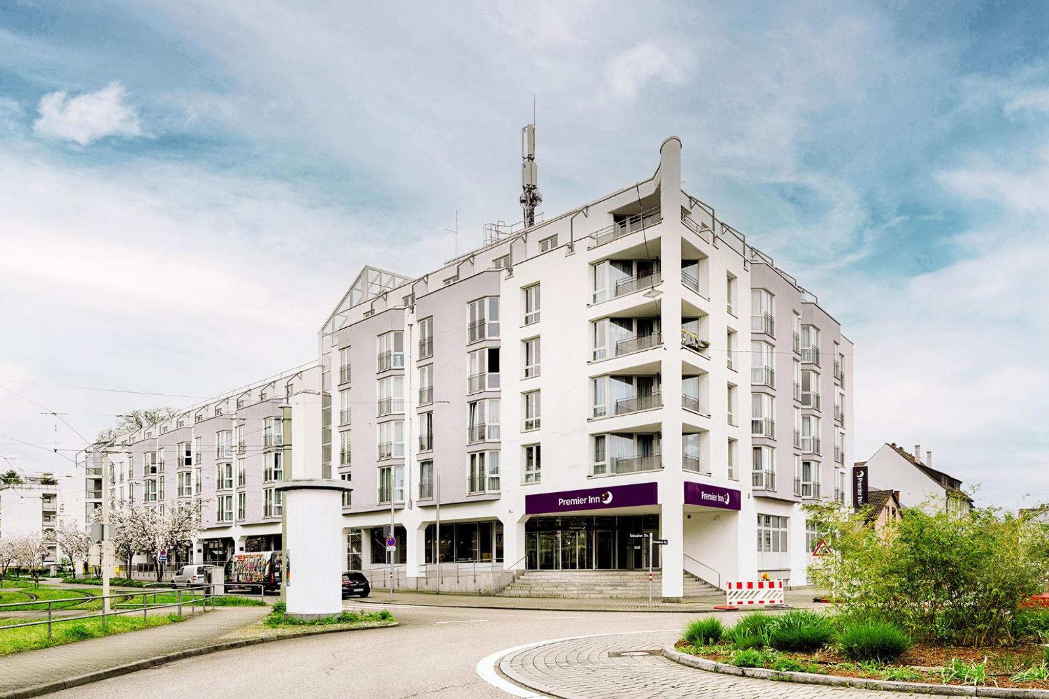 Stuttgart Vacations - Premier Inn Stuttgart Bad Cannstatt - Property Image 13