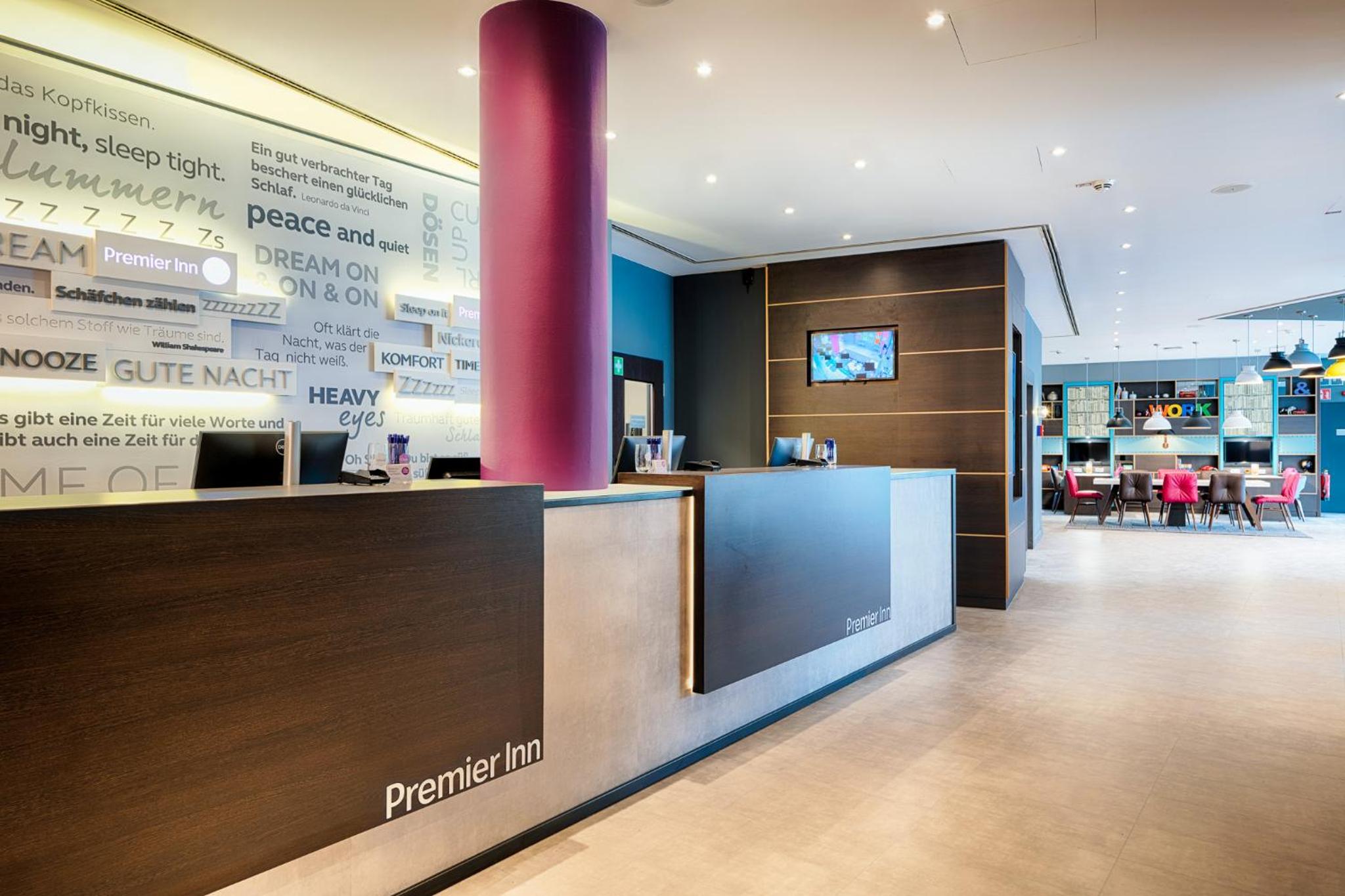 Stuttgart Vacations - Premier Inn Stuttgart Bad Cannstatt - Property Image 20