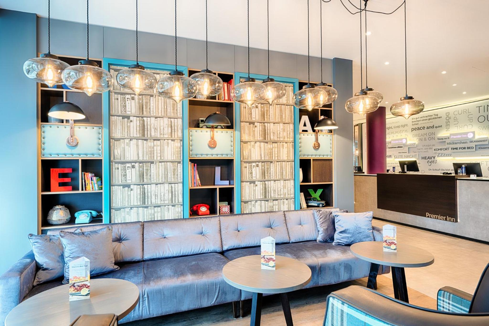 Stuttgart Vacations - Premier Inn Stuttgart Bad Cannstatt - Property Image 5