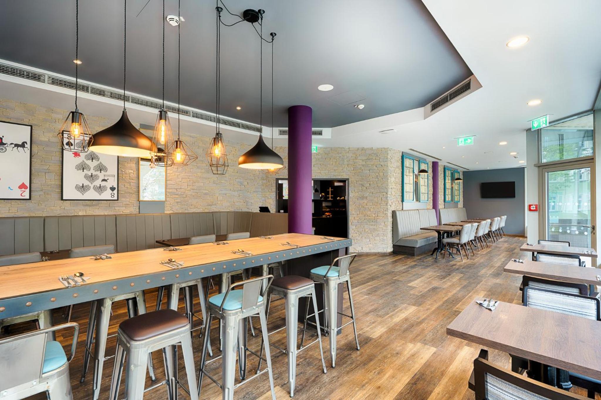 Stuttgart Vacations - Premier Inn Stuttgart Bad Cannstatt - Property Image 6