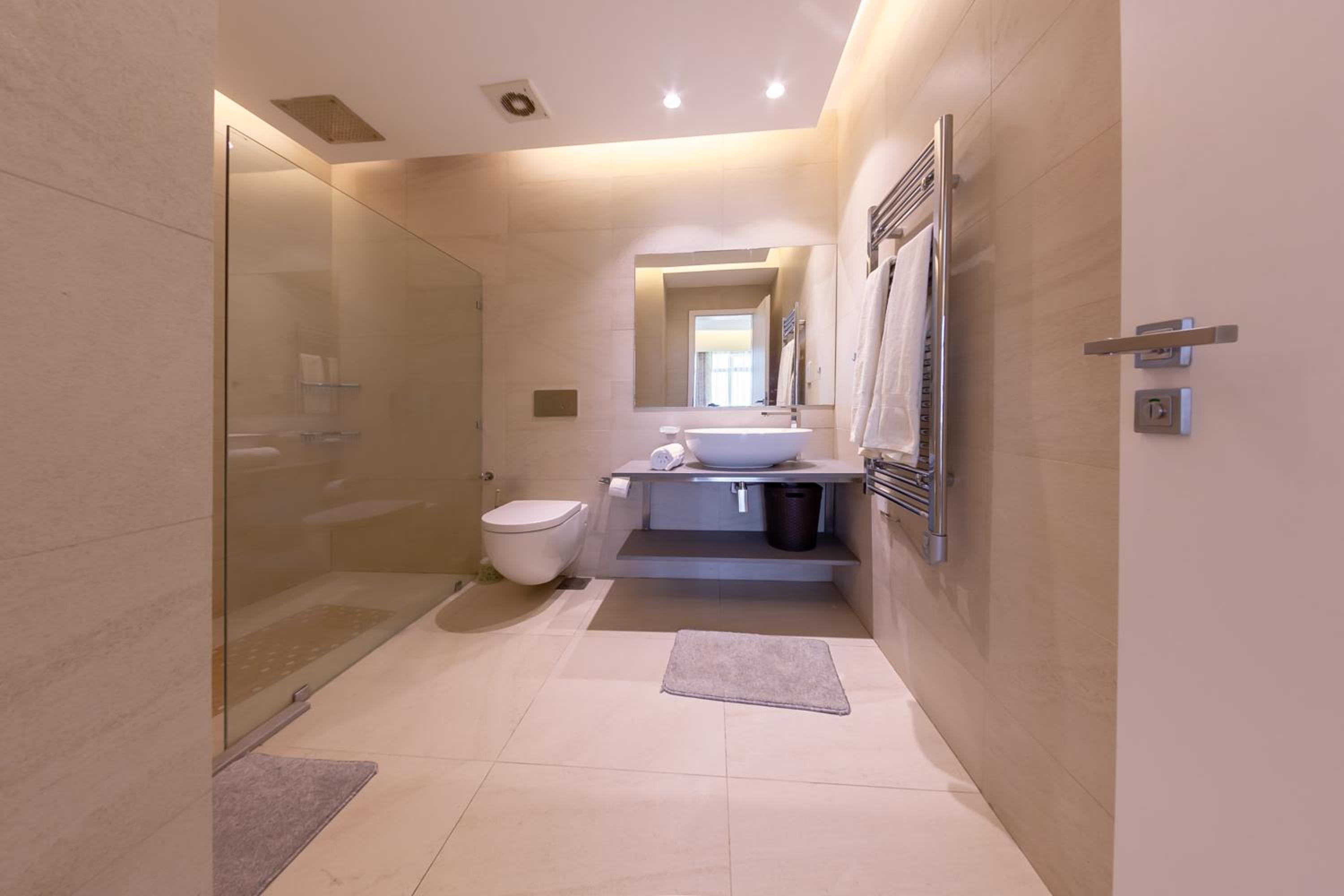 Lux Suites Le marc Luxury Apartments photo 3