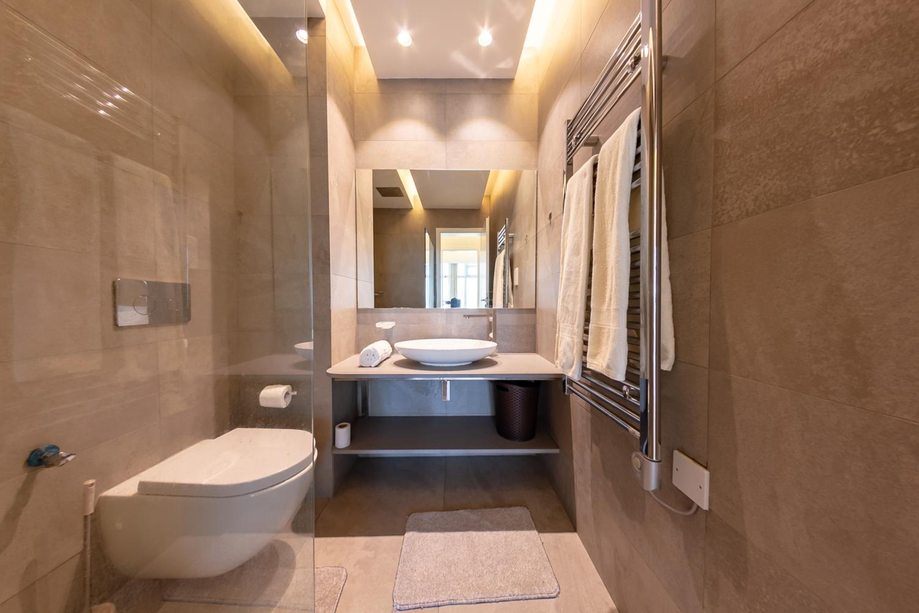 Lux Suites Le marc Luxury Apartments photo 2