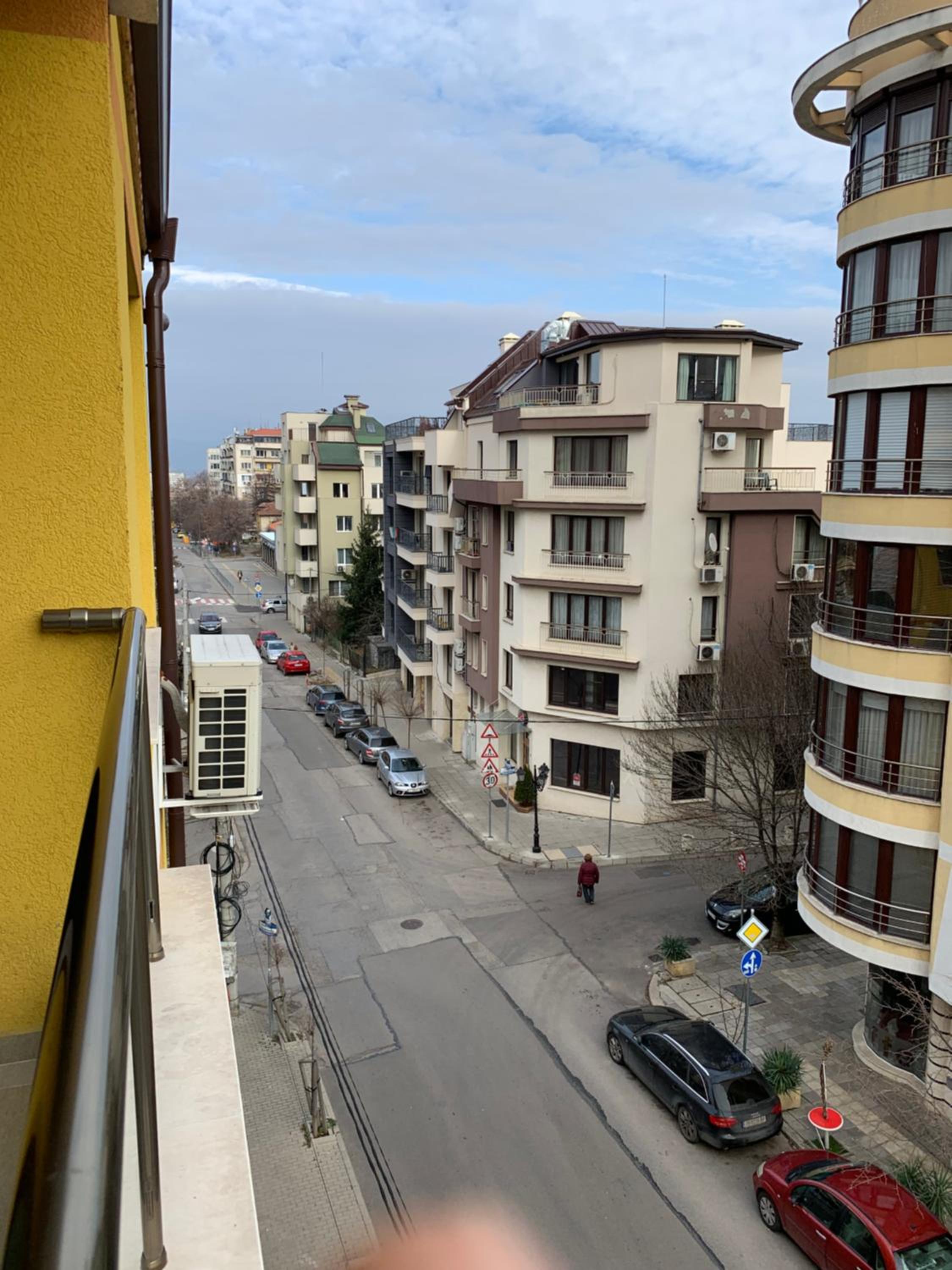 Niko's deluxe apartment