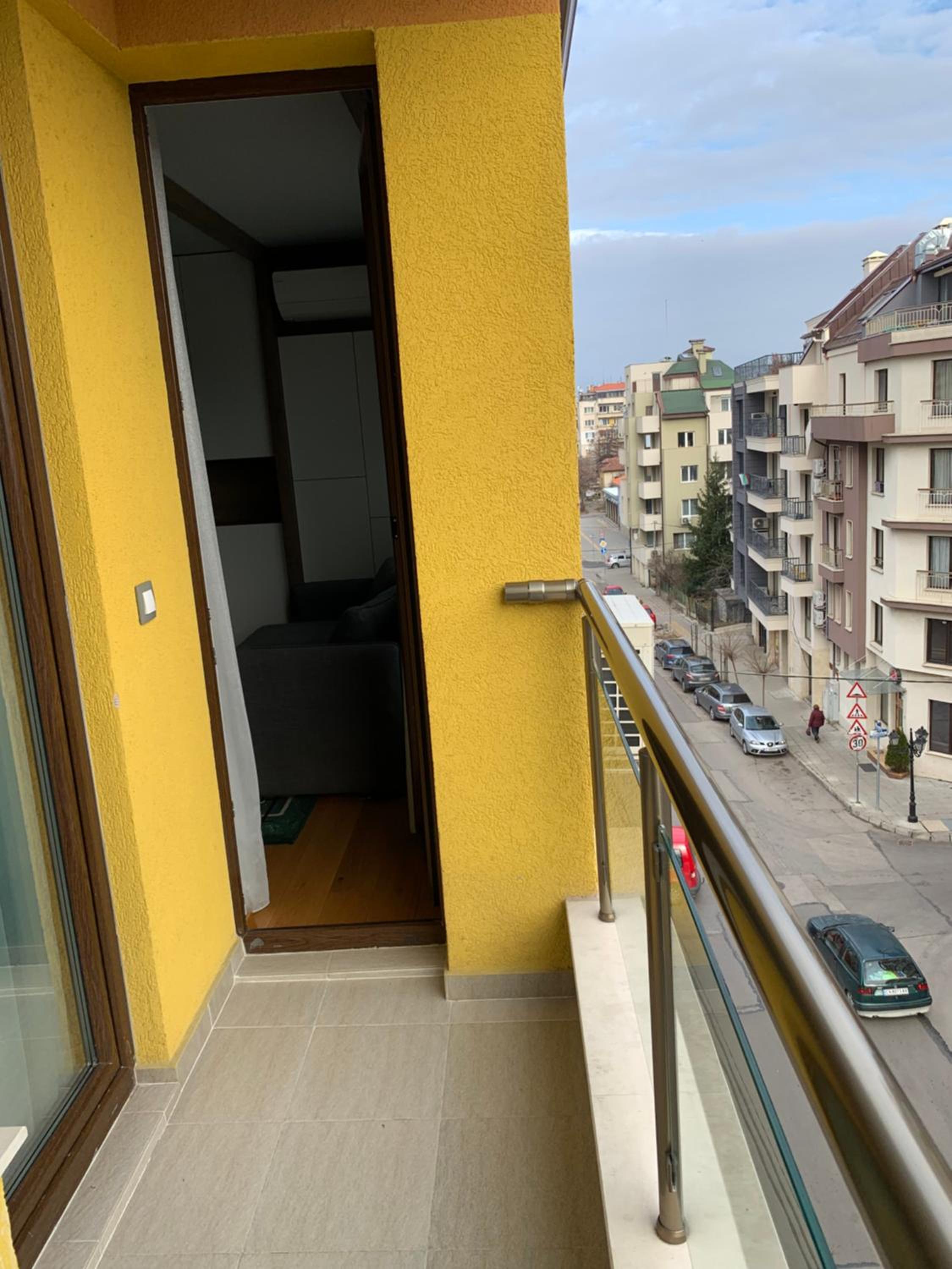 Niko's deluxe apartment