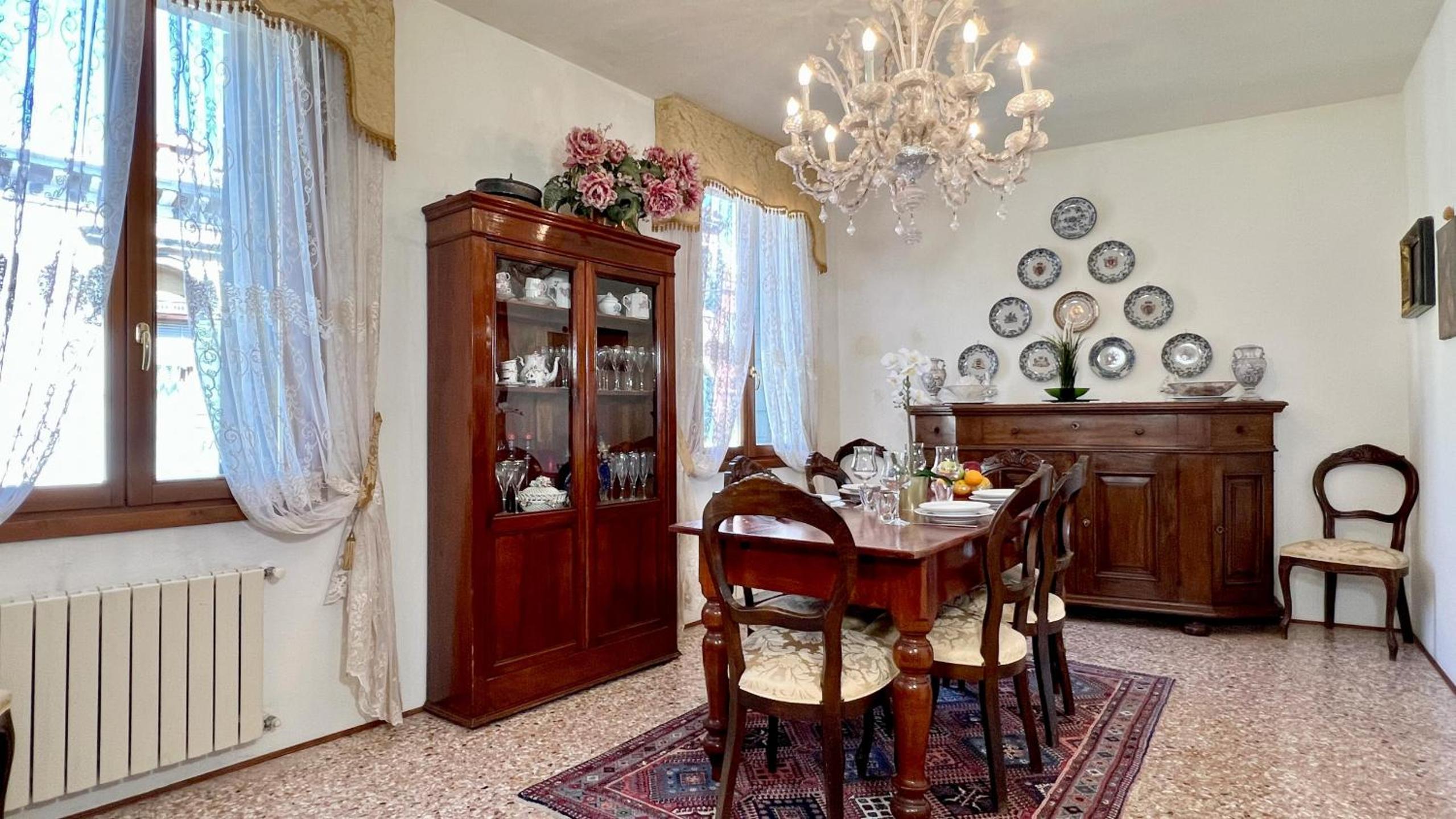 City Apartments Rialto Market