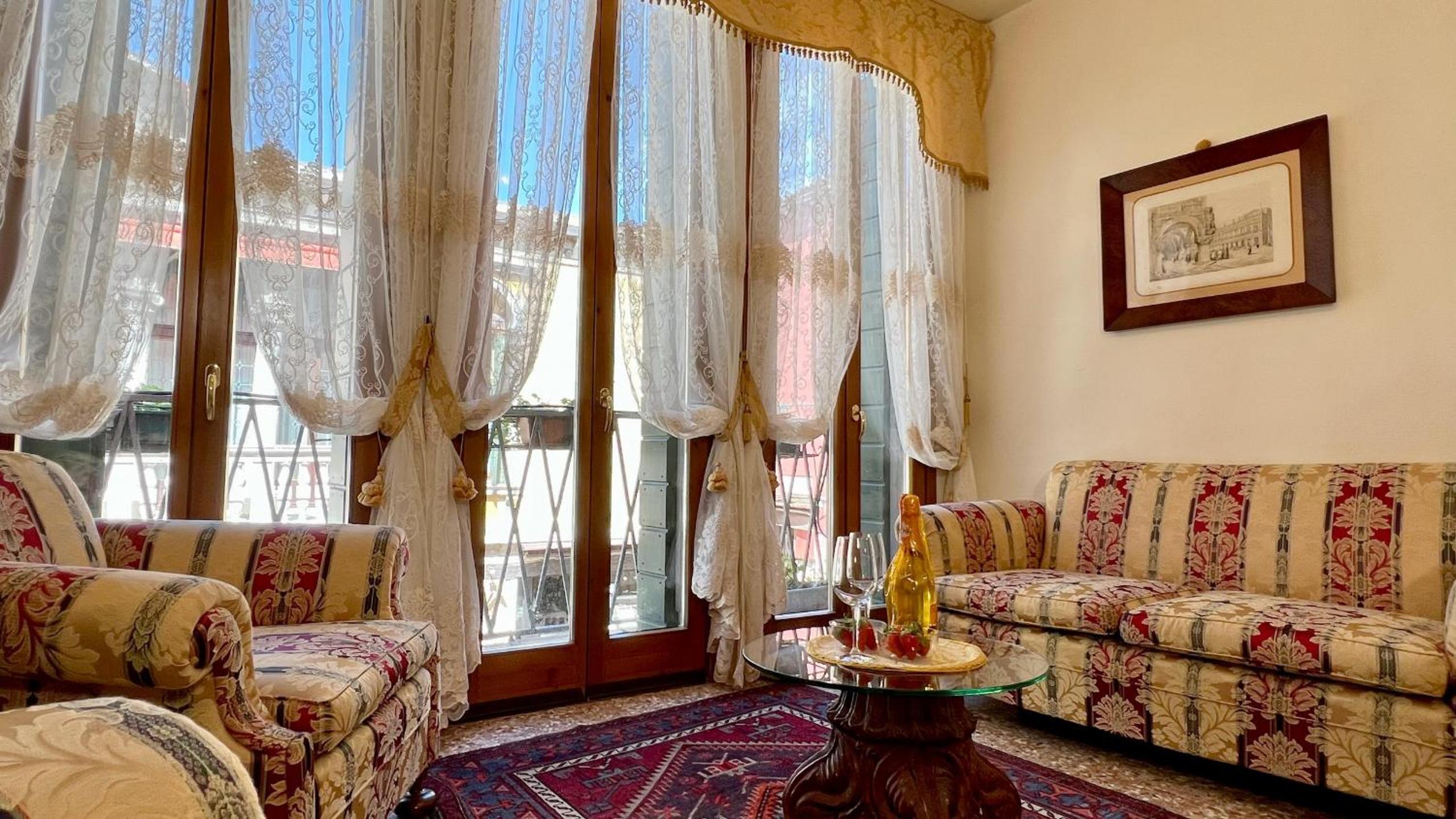 City Apartments Rialto Market