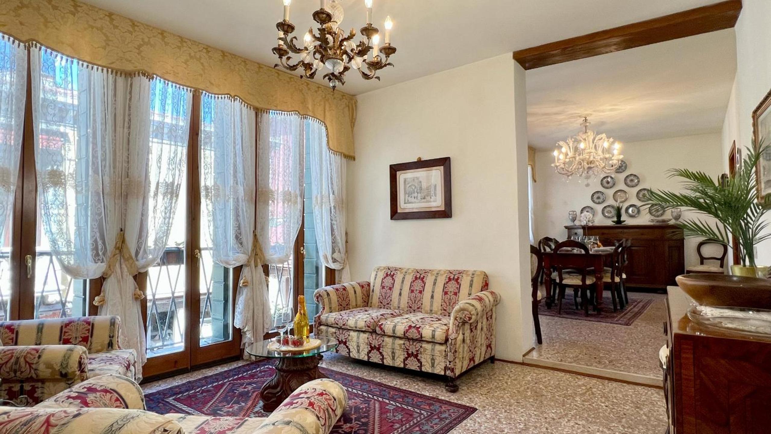 City Apartments Rialto Market