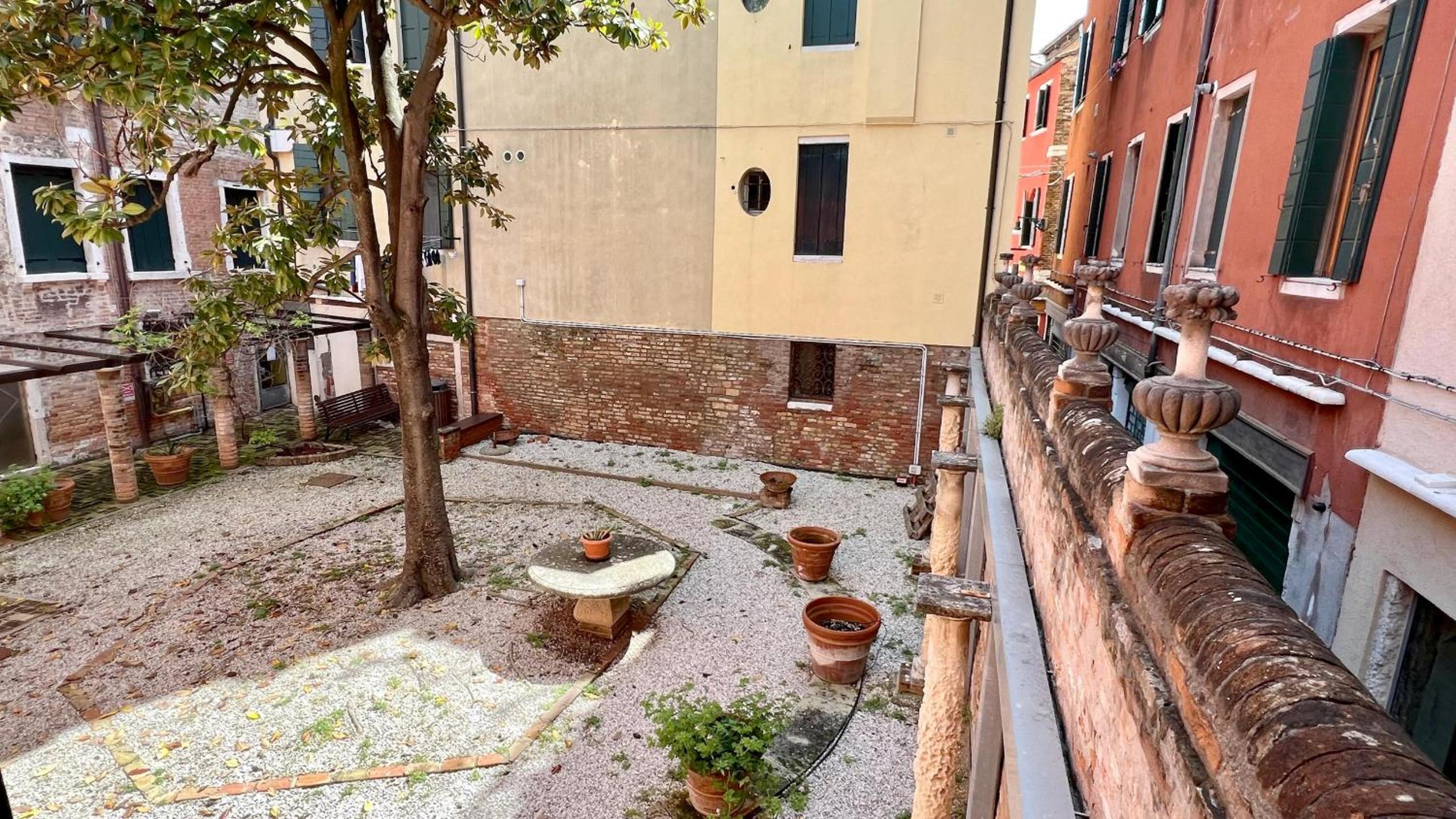 City Apartments Rialto Market