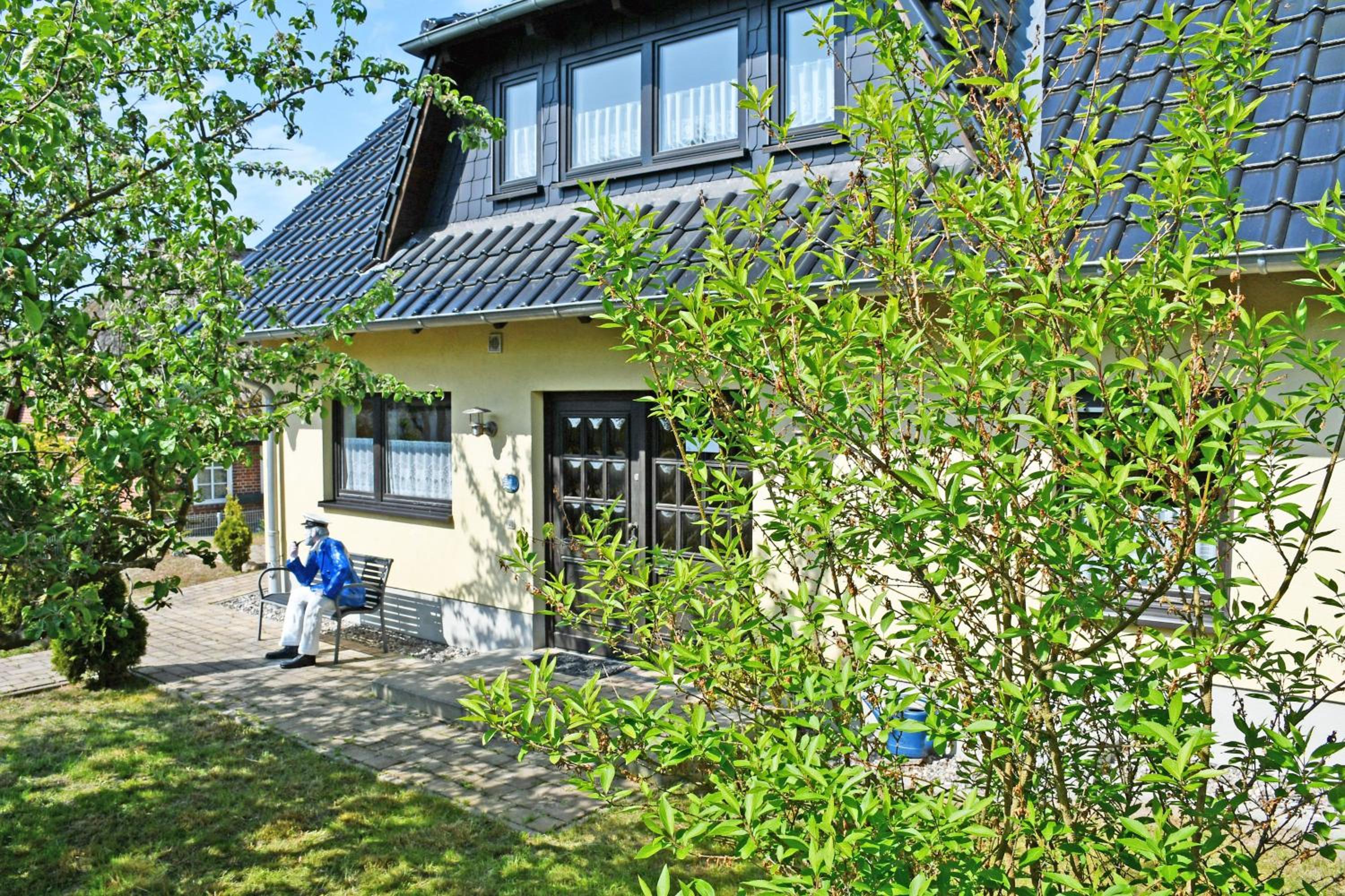 schönes Ferienhaus mit Kamin und Sauna im Ostseebad Sellin