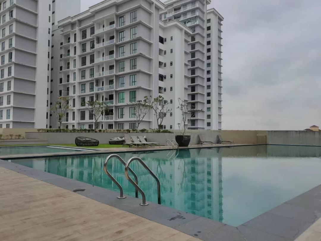 Paradigm Residence Johor Bahru On Top Paradigm Mall