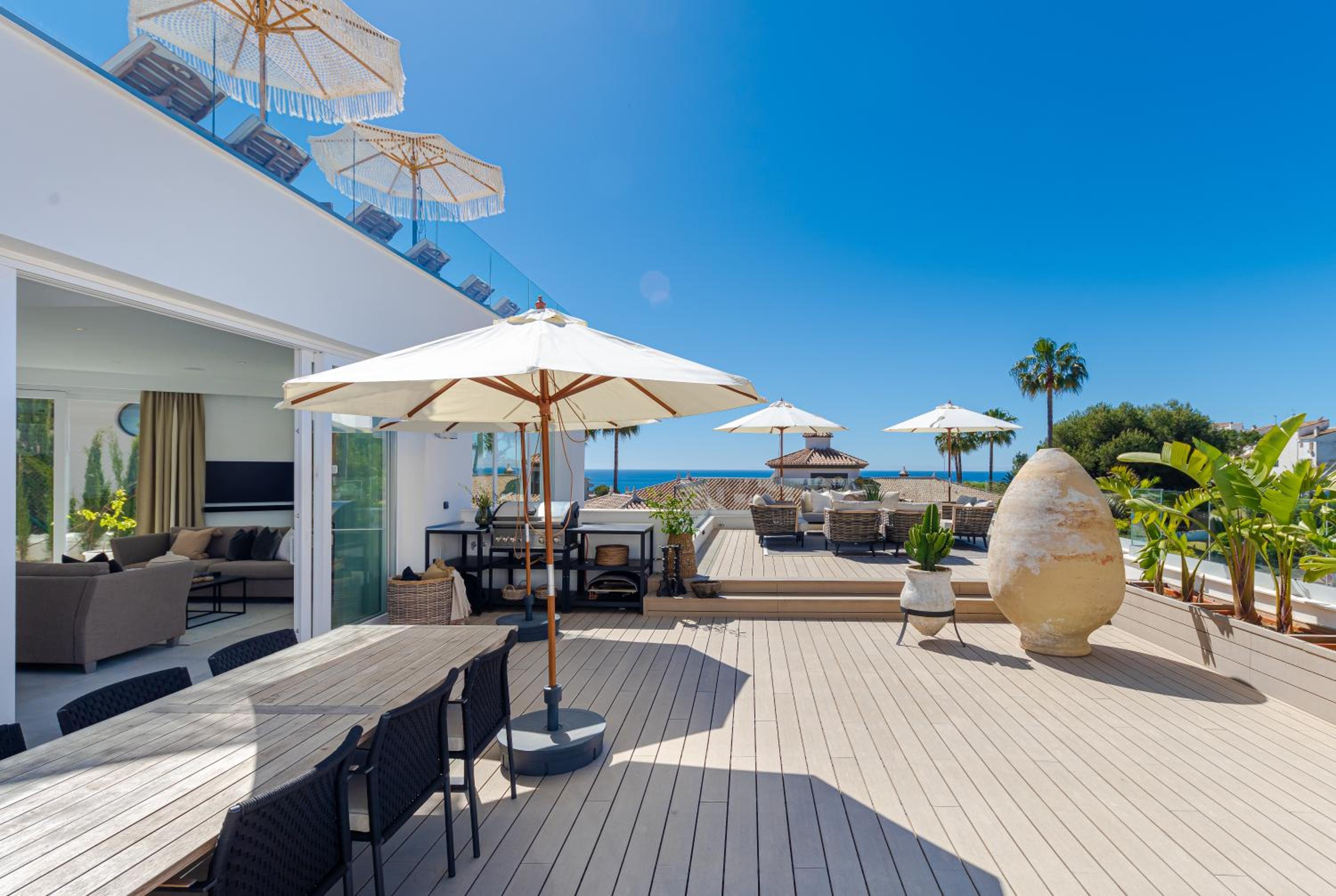 Unique & Luxurious Villa With Heated Pool, Gym & C