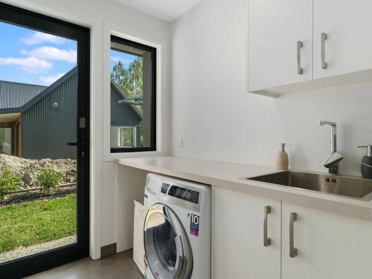 Arrowtown Mountain View Retreat