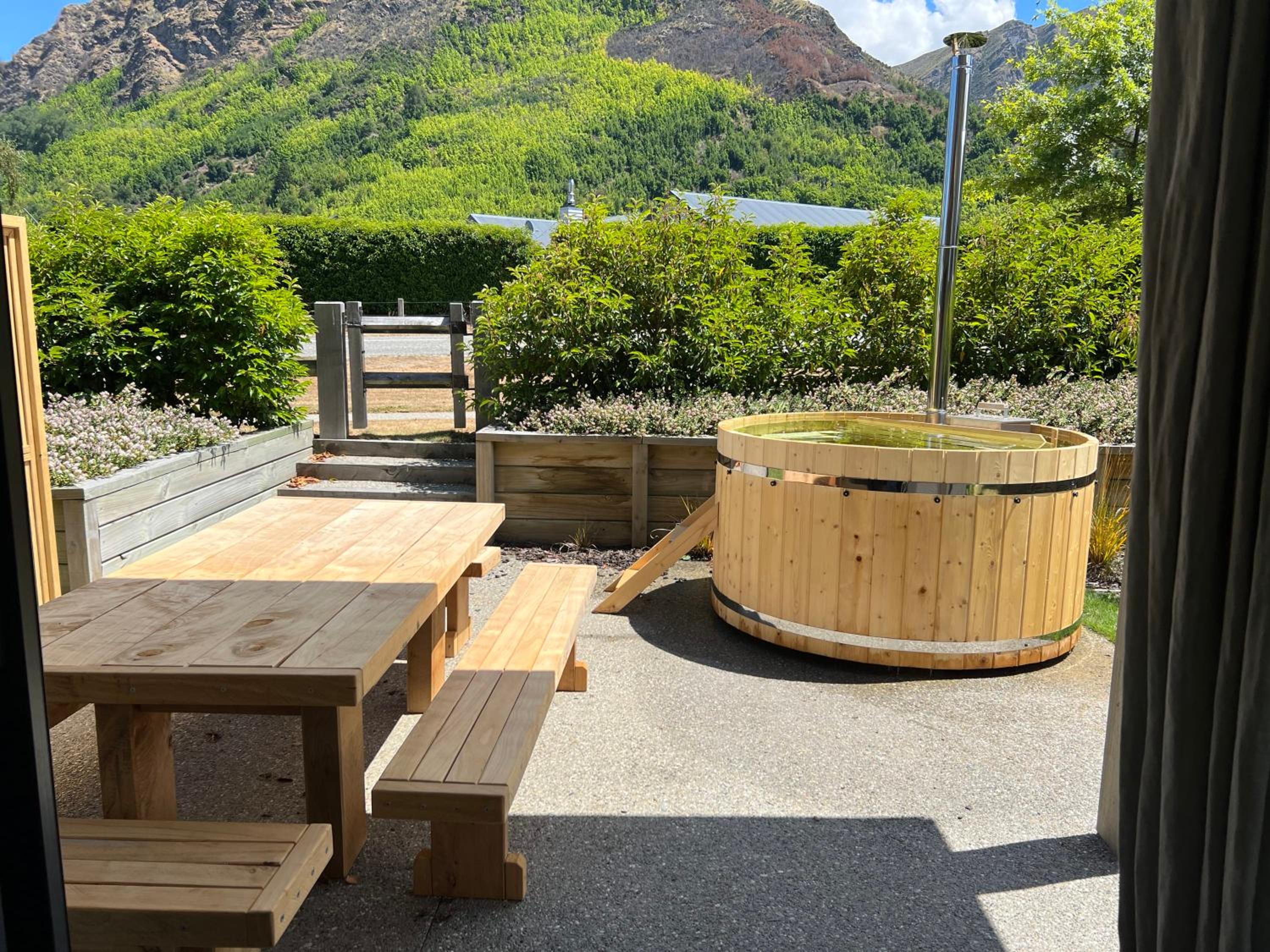 Arrowtown Mountain View Retreat