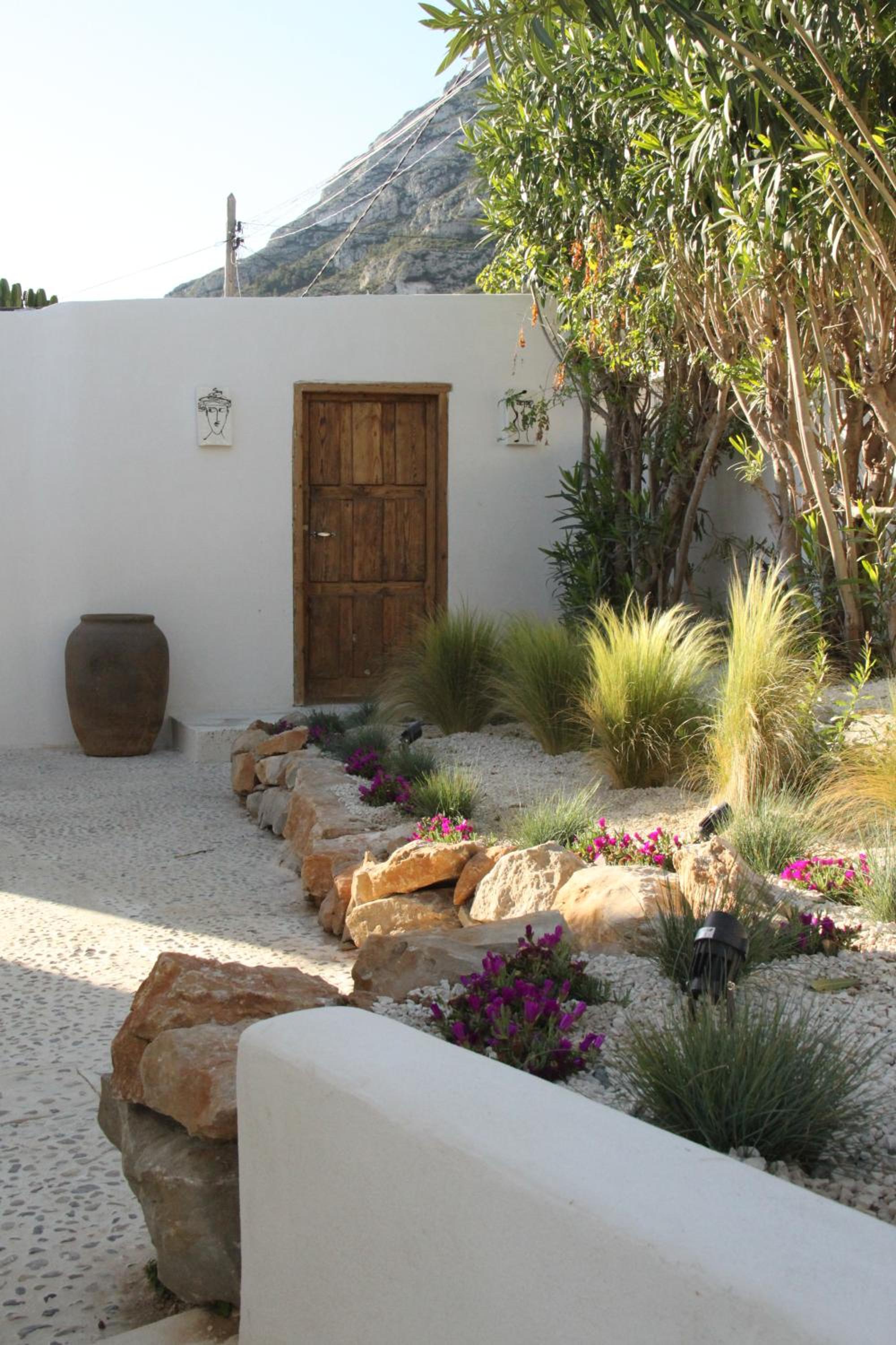Aire House