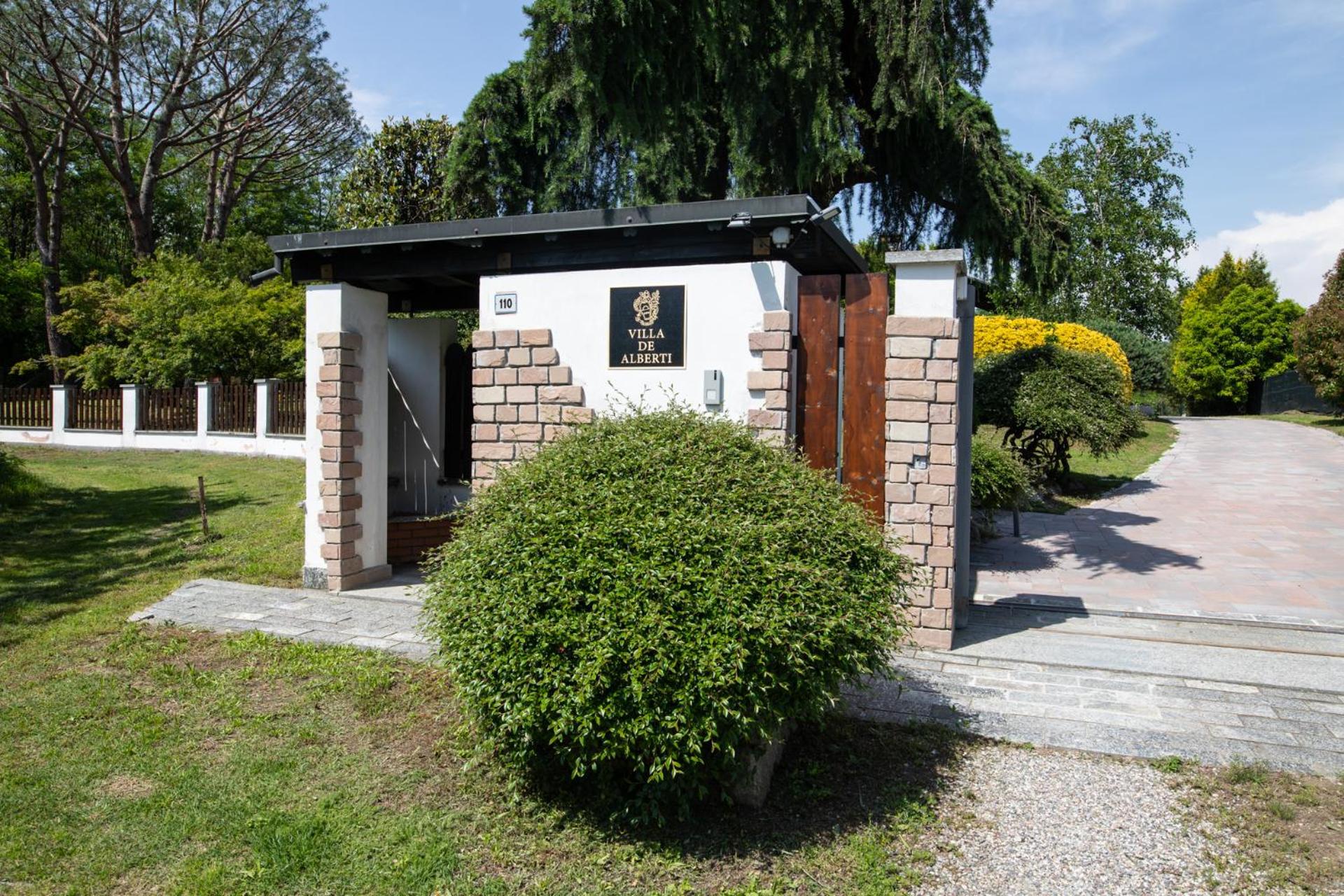 Villa De Alberti photo 2