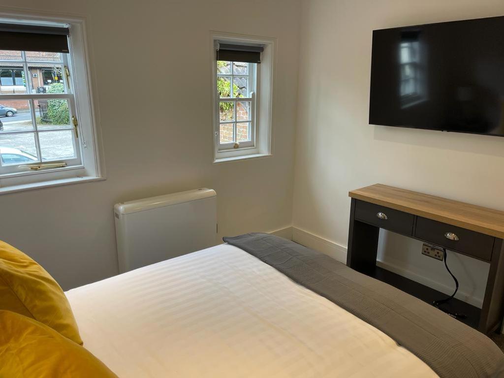 Swan House - 5 x Executive Apartments - Central Bawtry view 5