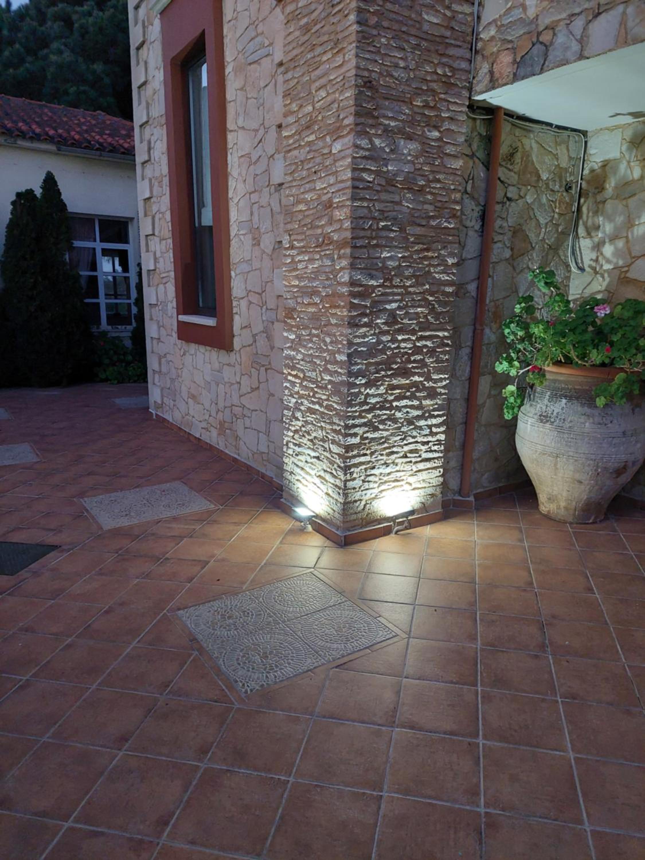 Neriana Villa - Garden Paradise view 3