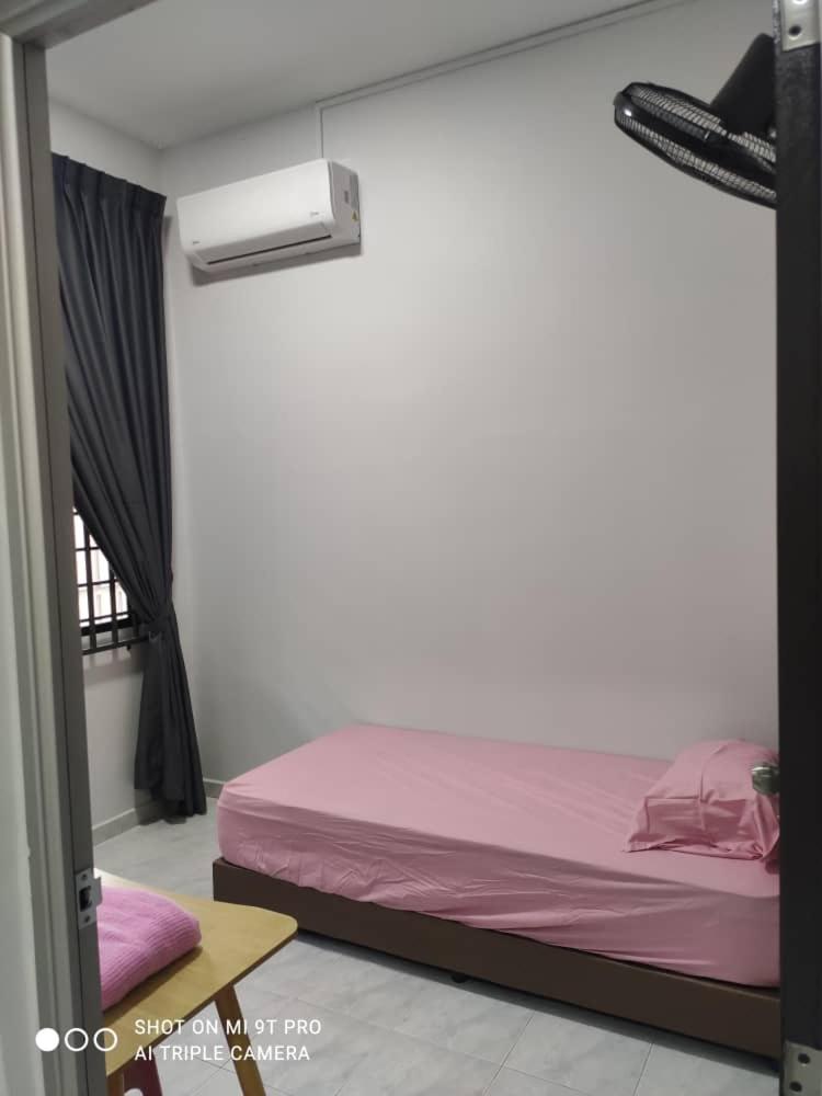 NEW 55 Homestay Corner Lot Spacious House in Bukit Bakri Muar photo 6