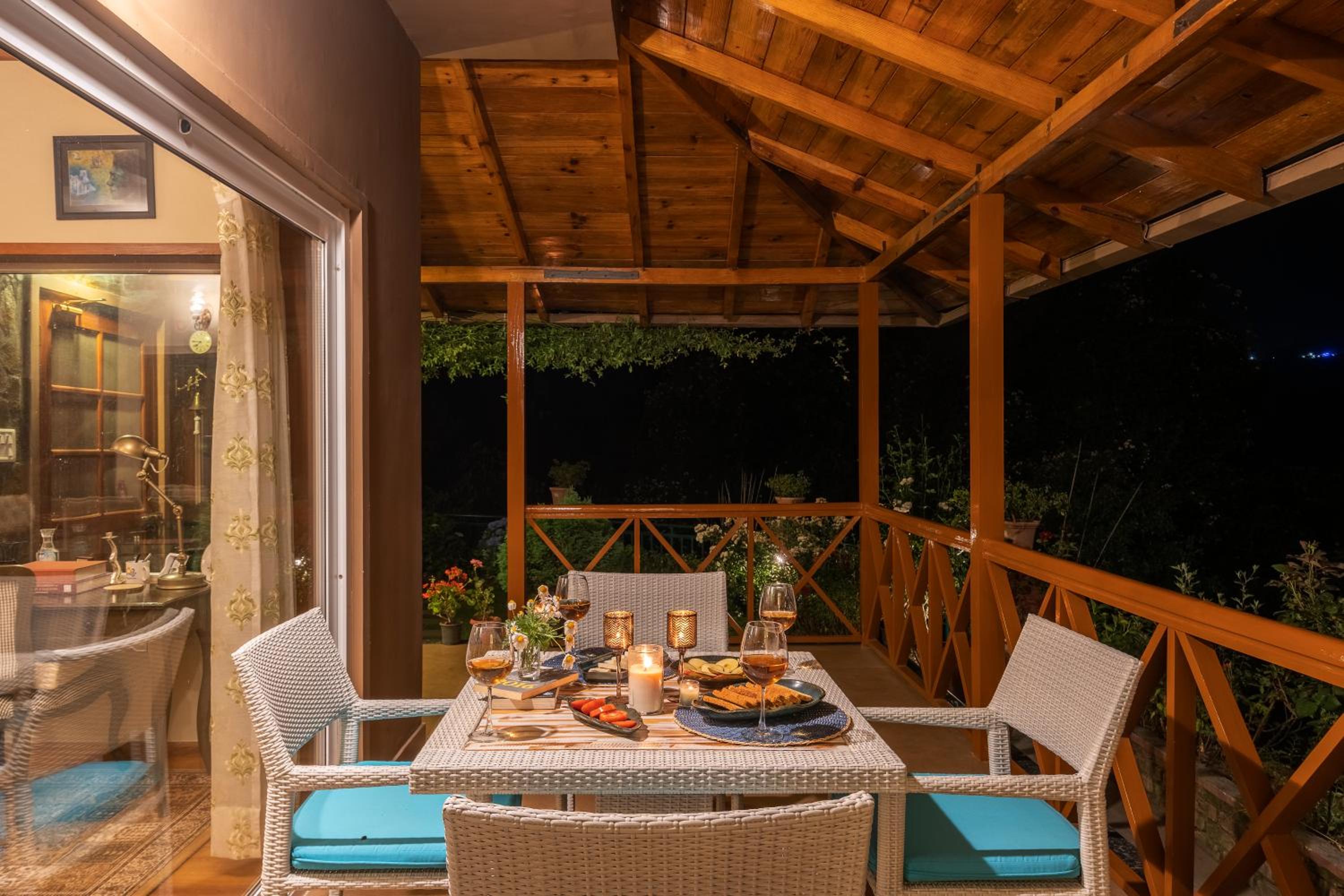 SaffronStays Plaksha - 2BR pet-friendly homestay with Himalayan views, verandah dining & bonfire near Chauli ki Jali view 5