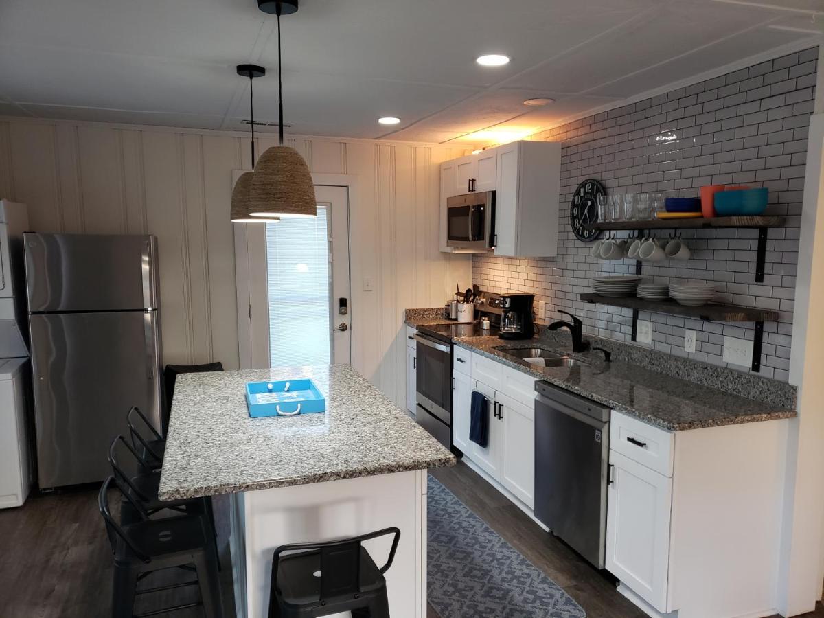 Kure Beach Cottage-Fully Updated--1 block- welcome dogs for modest fee view 2