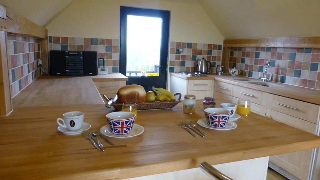 Owls Nest - Peace and Tranquility near Woodbridge & Framlingham in rural Suffolk view 4