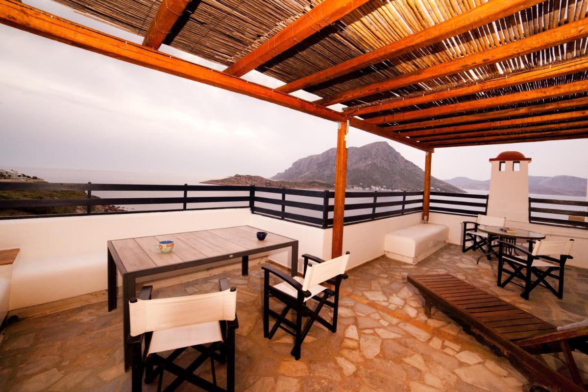 outdoor BBQ area