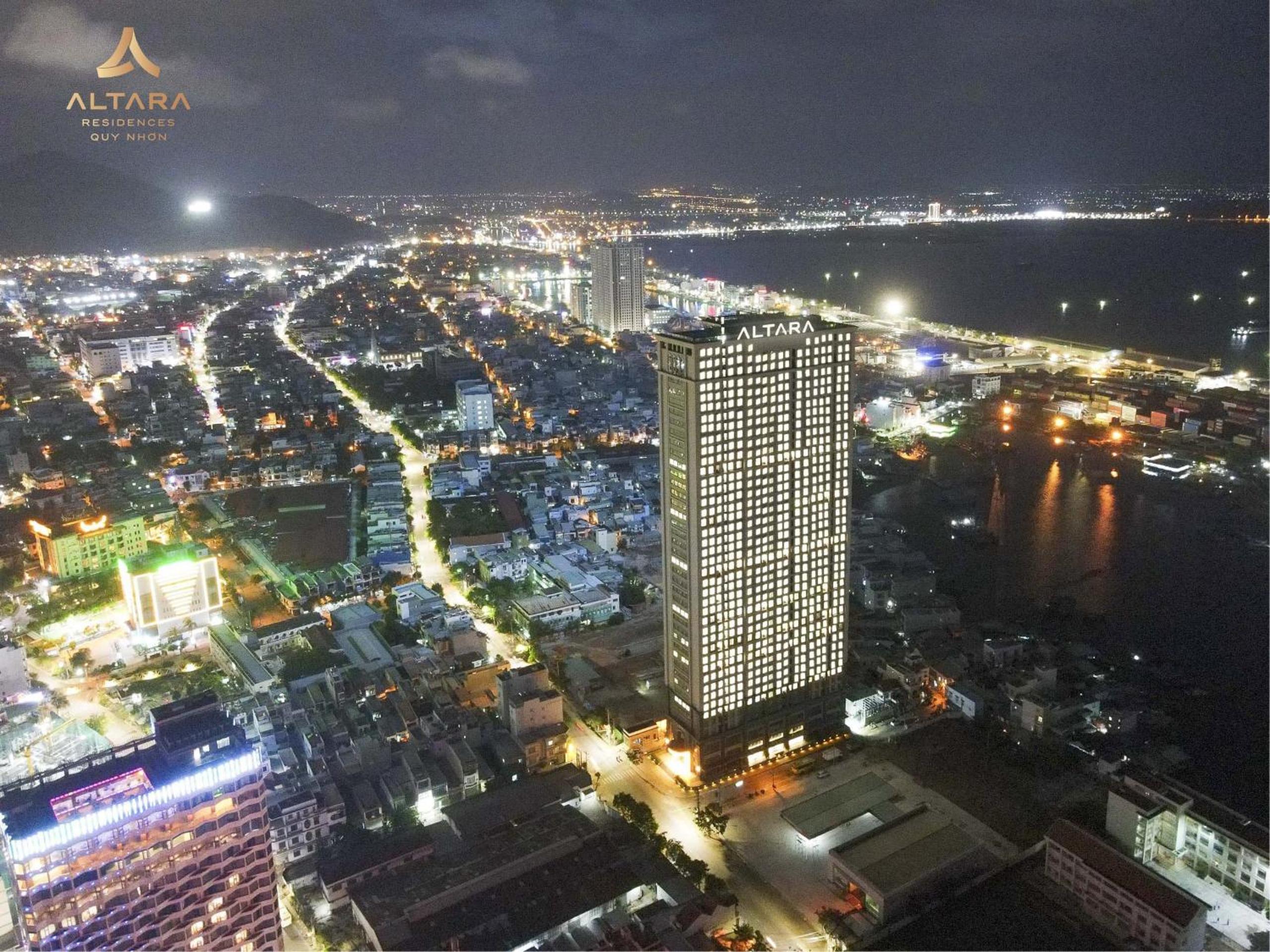 Căn hộ cao cấp ALTARA bên bờ biển view 2