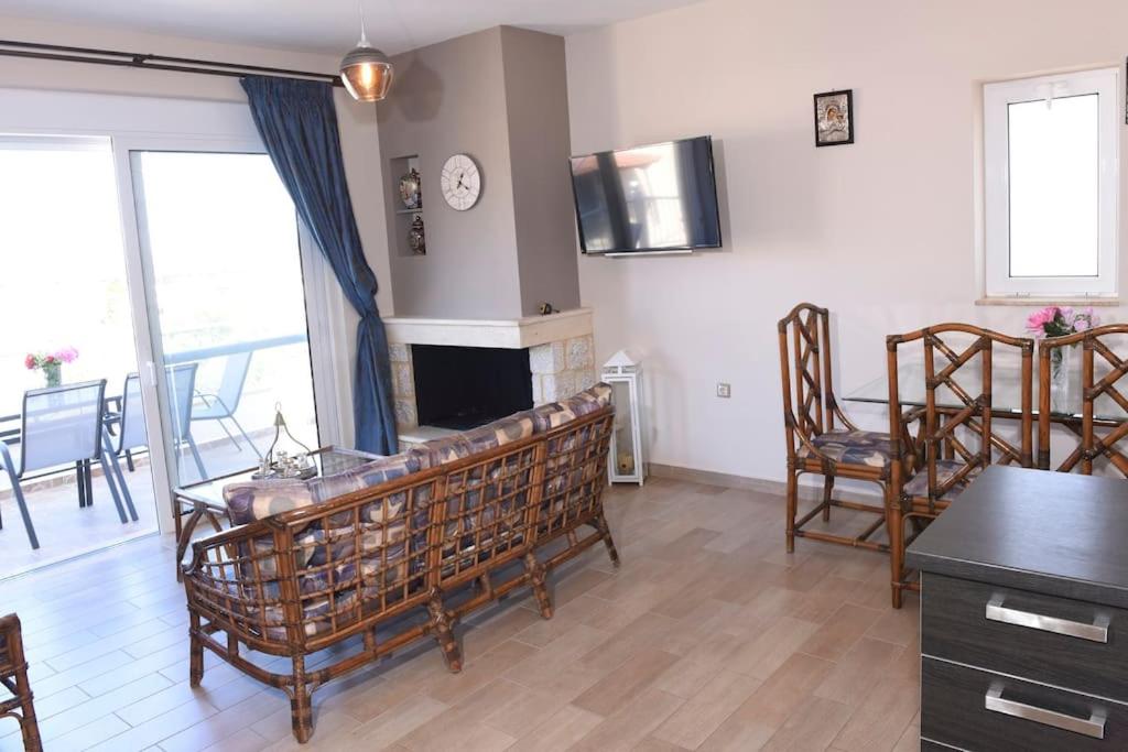 Katerina luxury suites photo 4