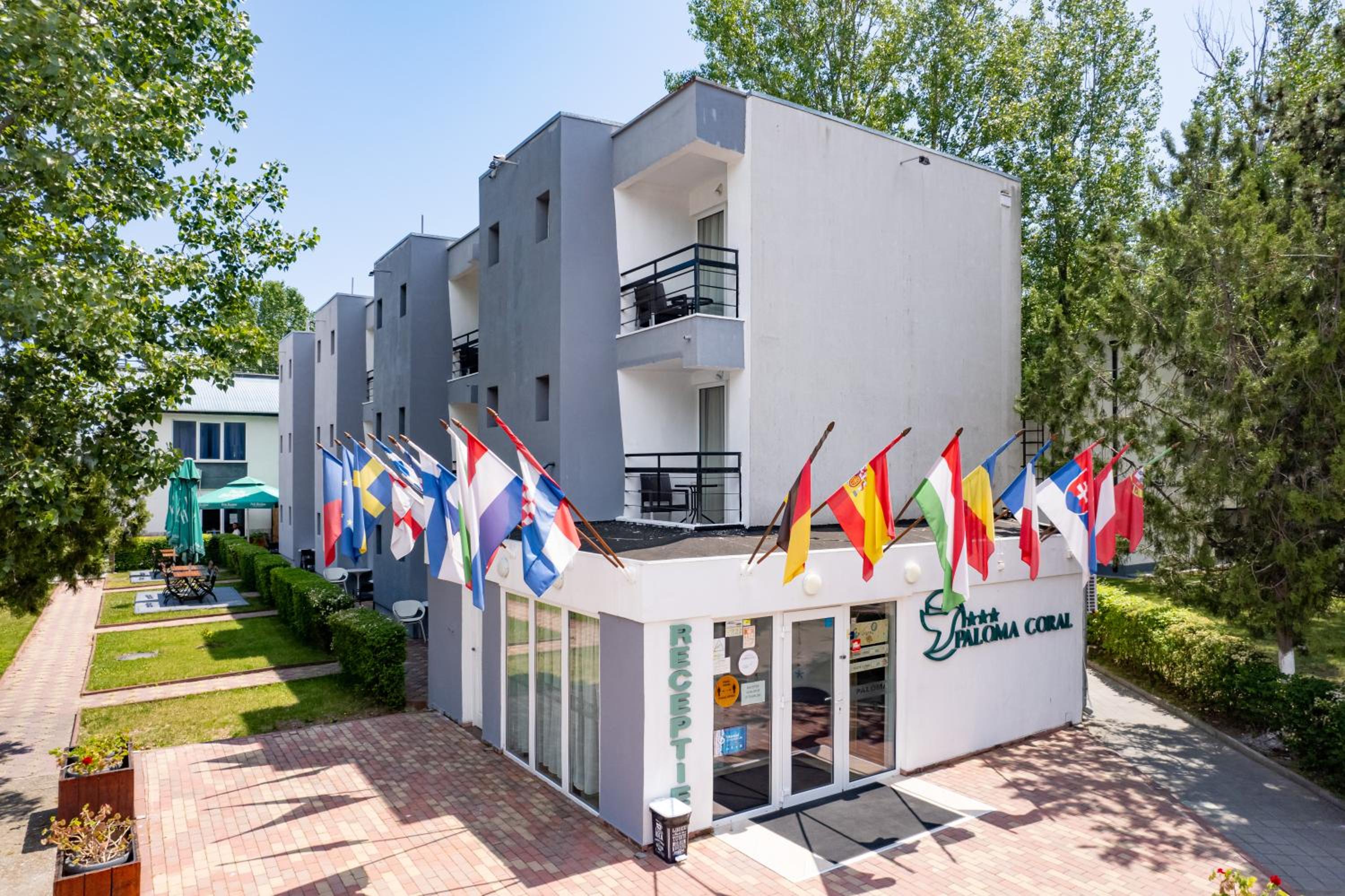 Hotel Complex Paloma Coral - Image 1