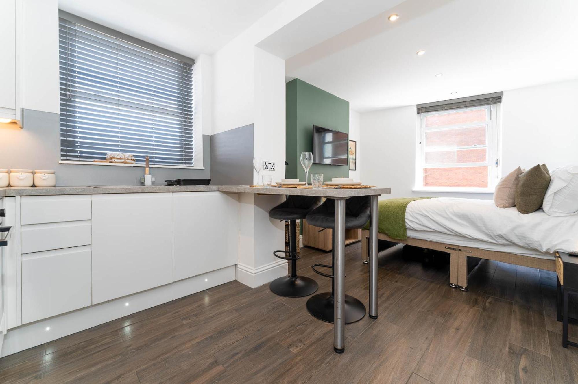 Charming Studio in the Heart of Vibrant Brighton view 2