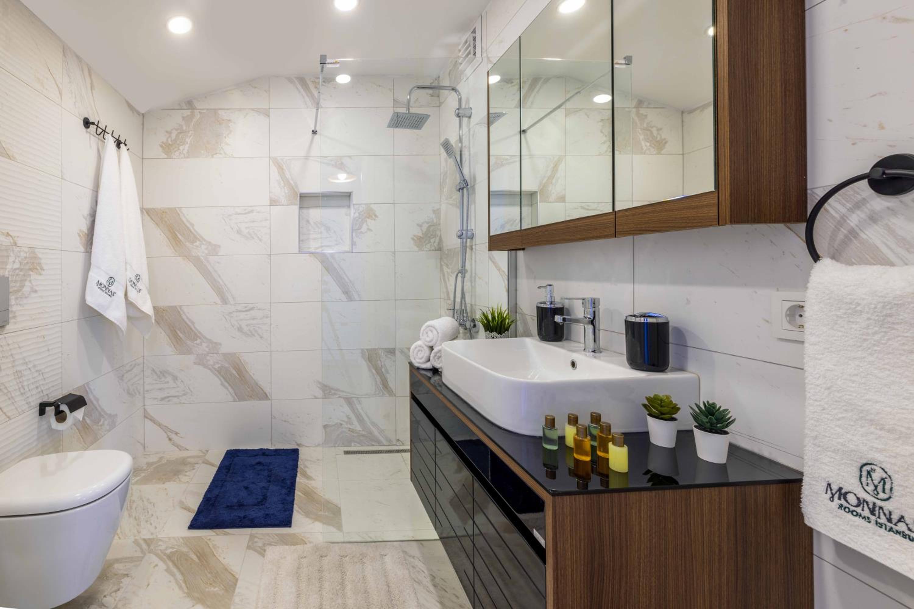 Monnas Suite - Image 189