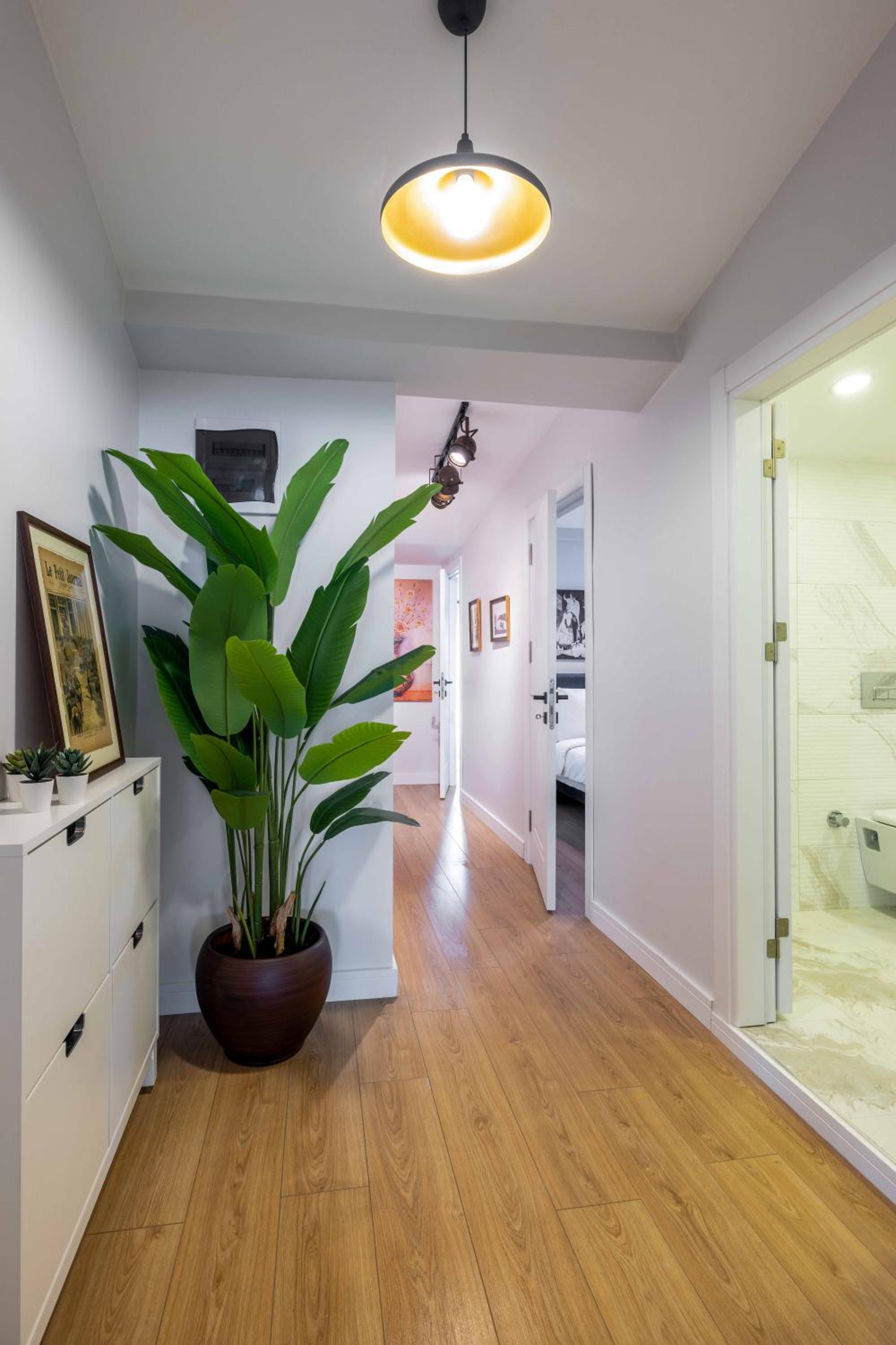 Monnas Suite - Image 54