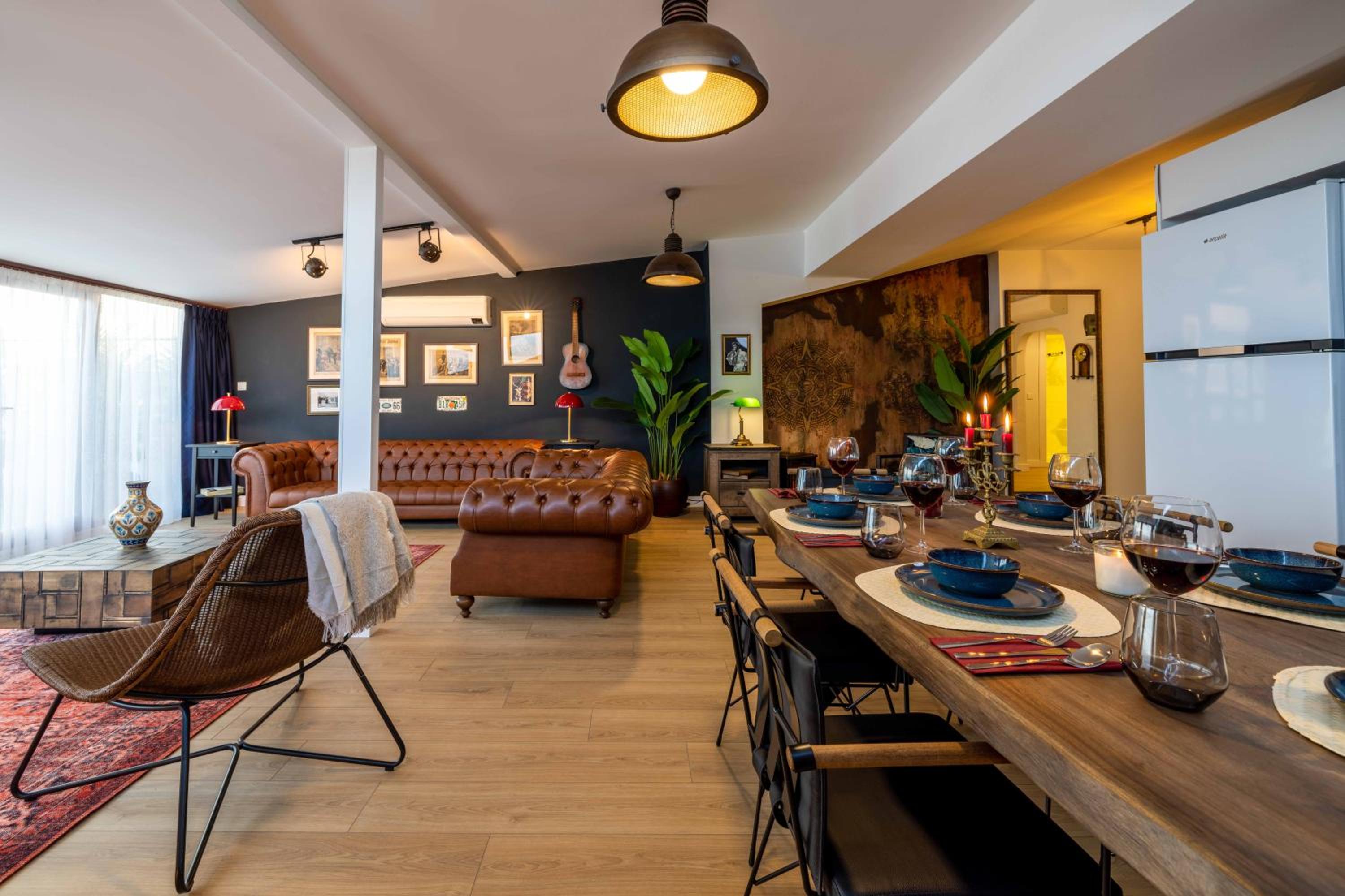 Monnas Suite - Image 200